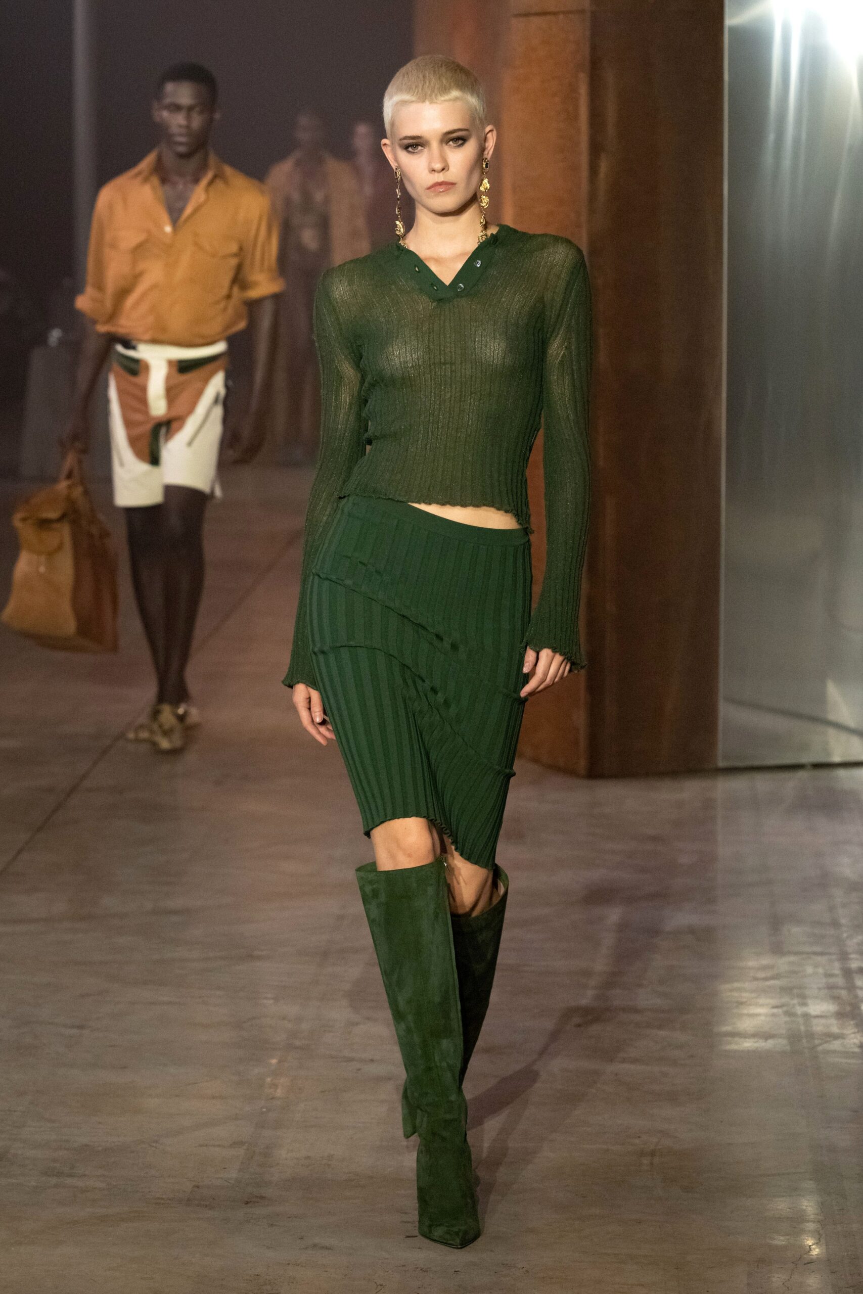 green suede fitted boots