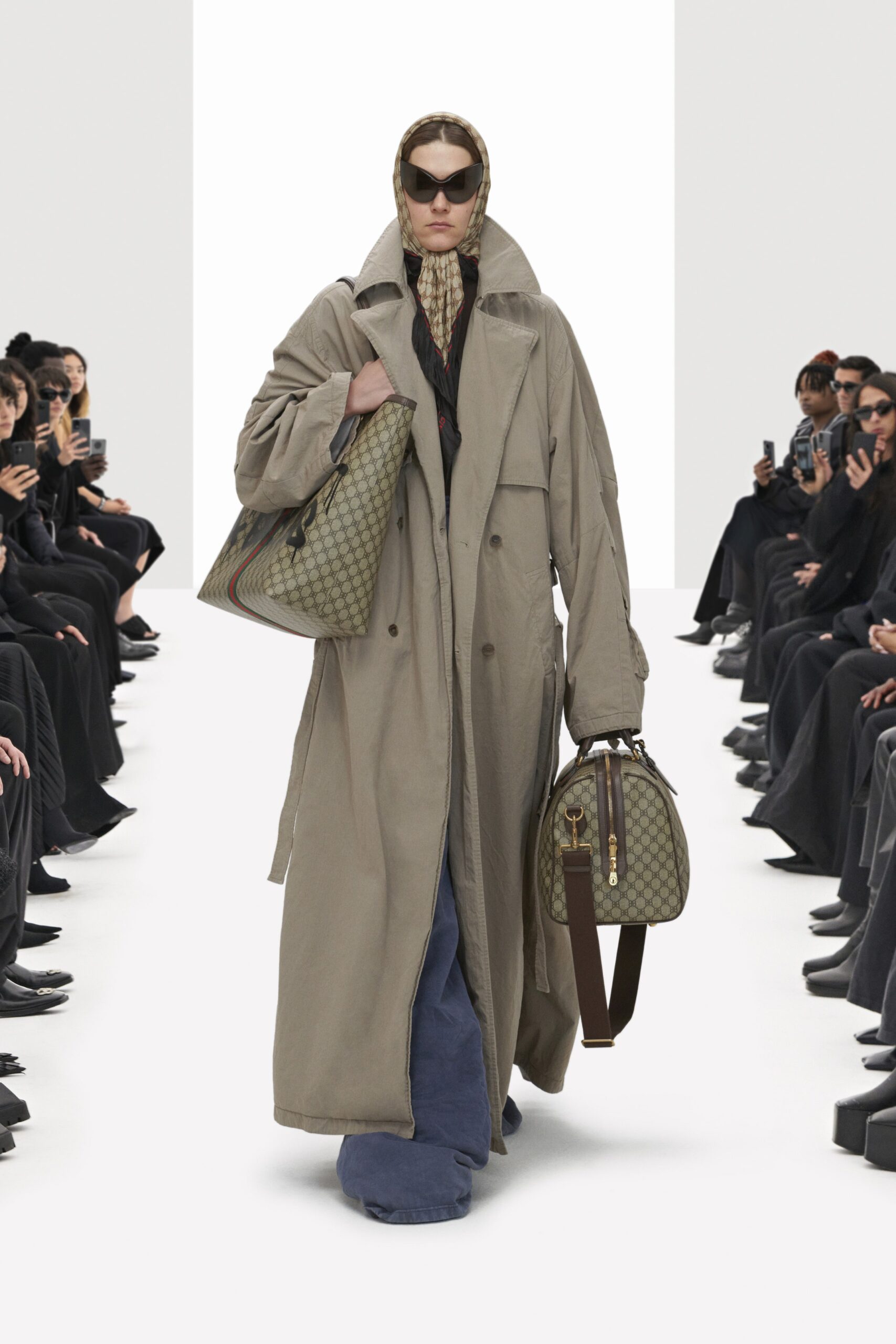 beige cotton long-sleeve collared oversized buttoned coat