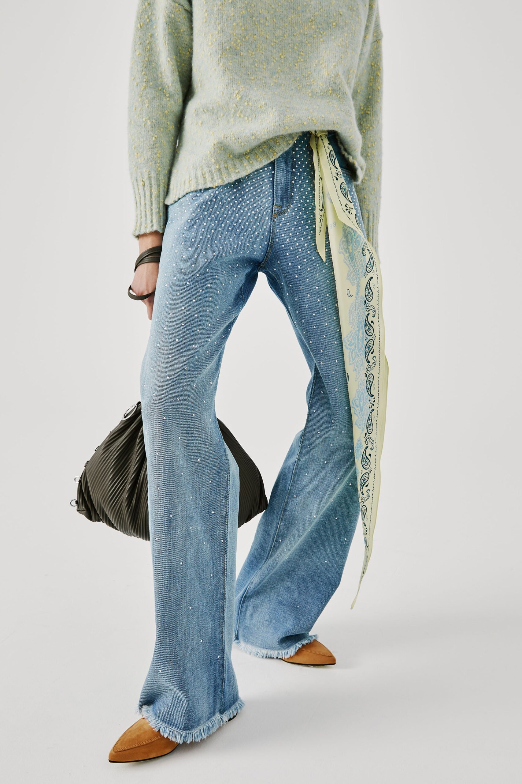 Beatrice .b F/W 21 Look 239