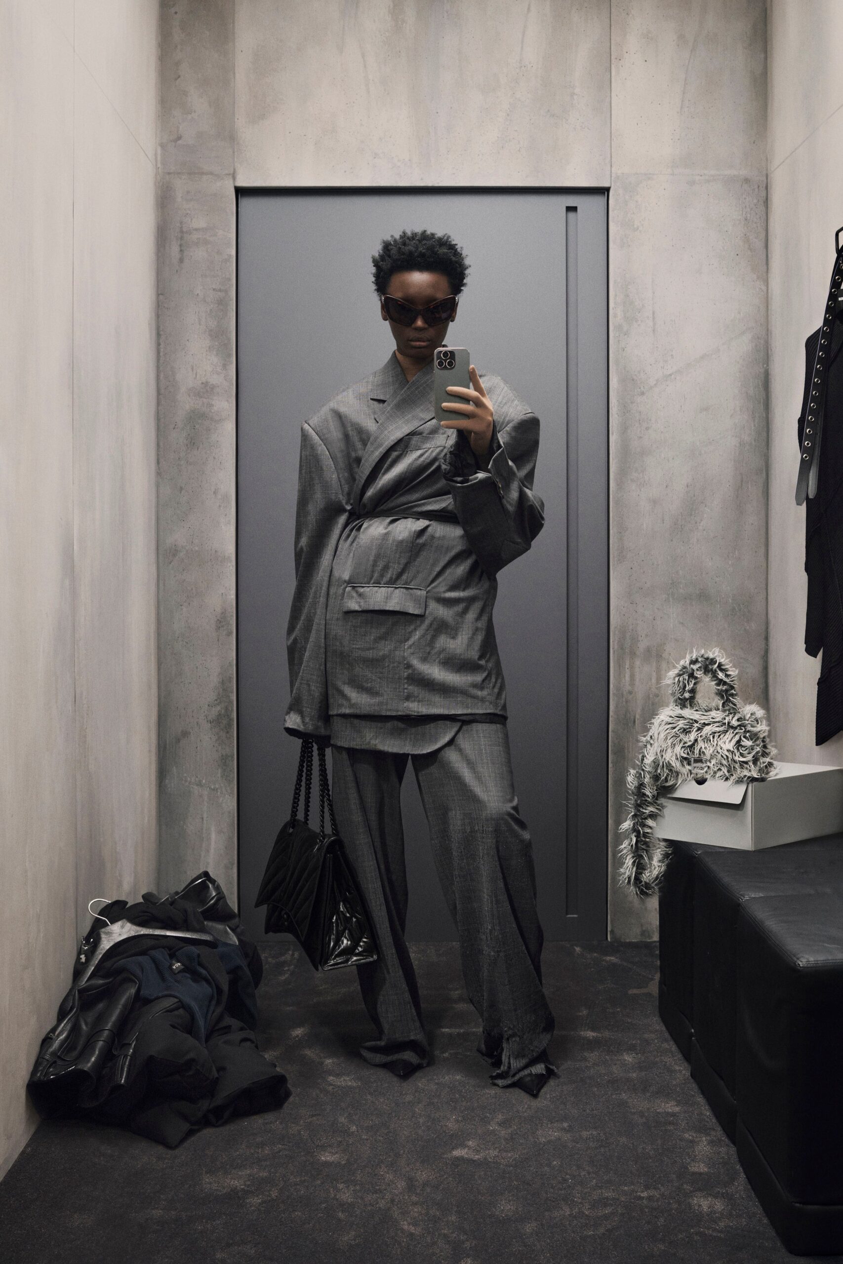 gray wool long-sleeve collared tailored buttoned flared suit