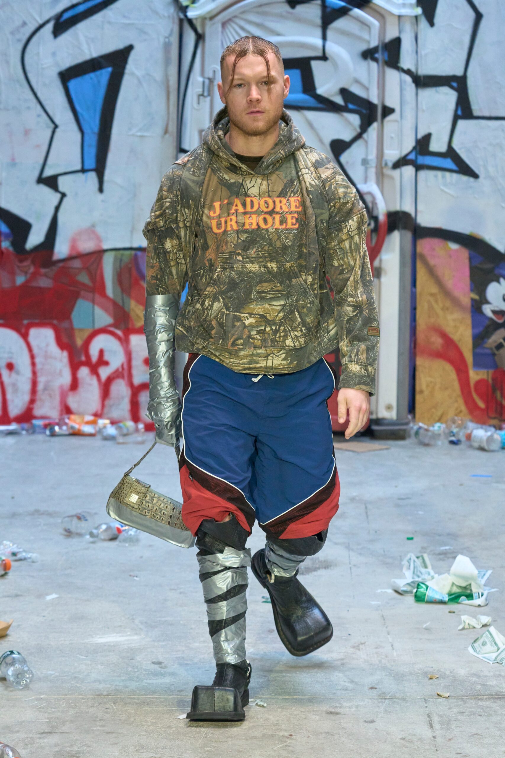 camouflage hoodie and shorts