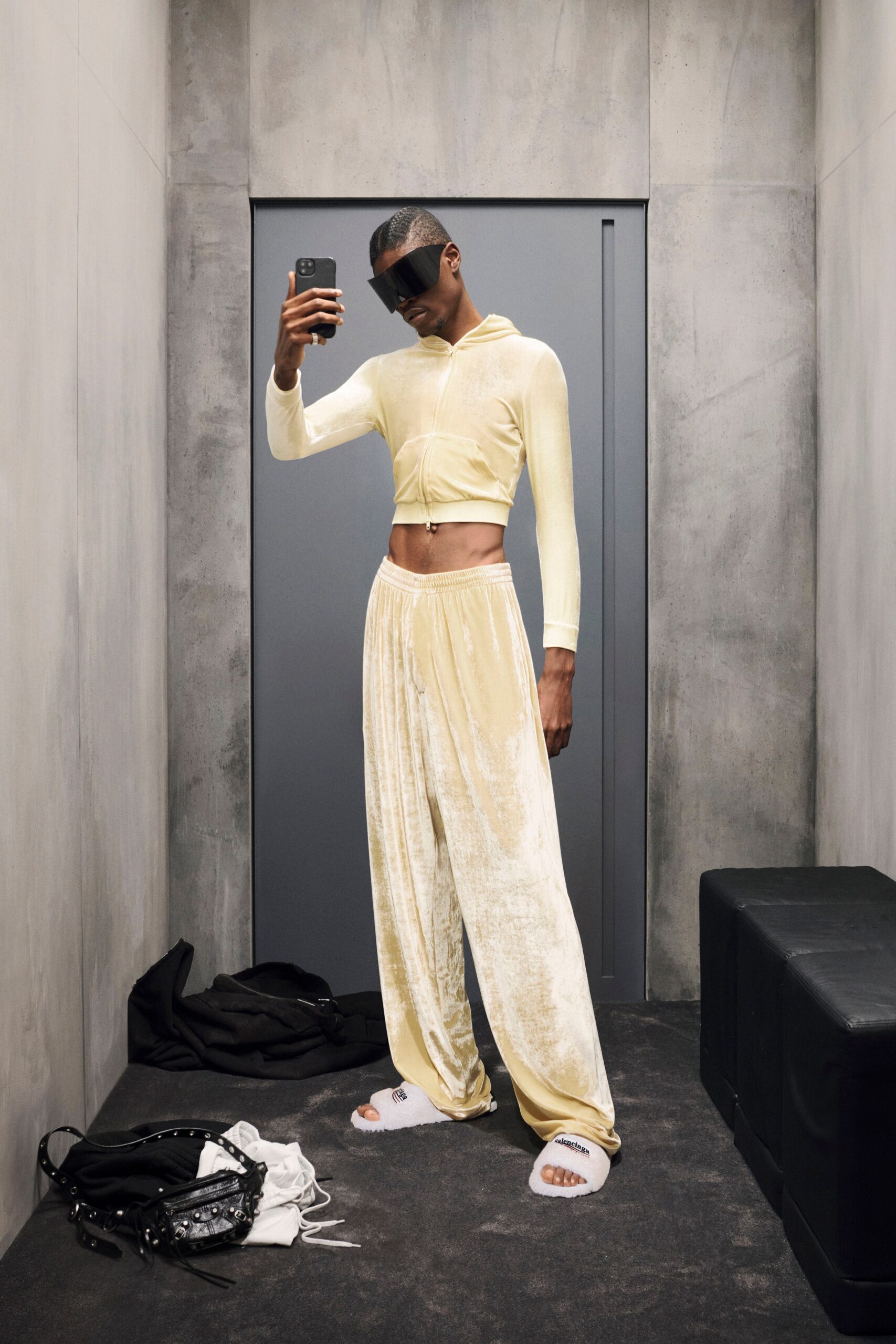 yellow velvet long-sleeve hooded fitted shiny cropped hoodie