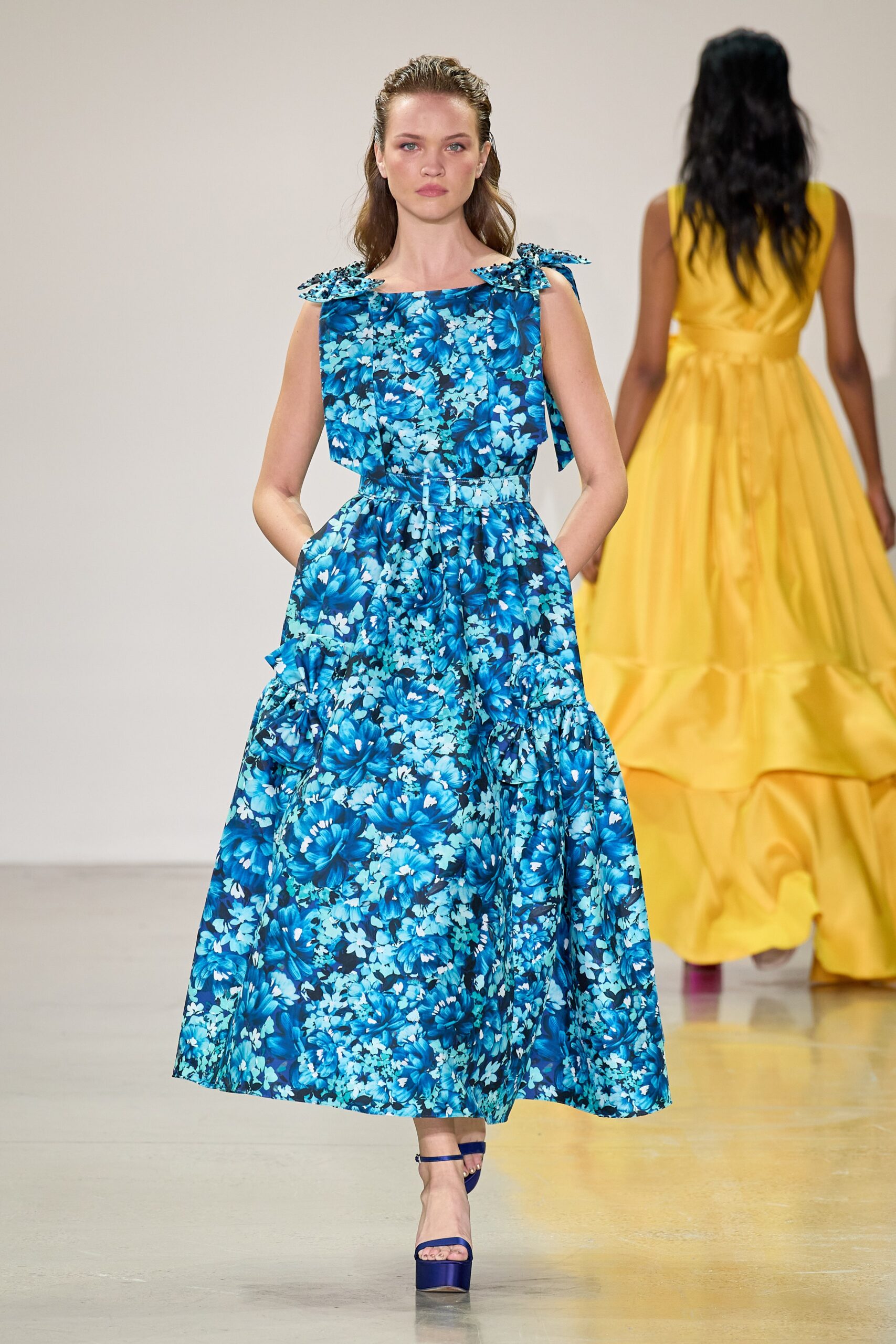 blue floral relaxed dress