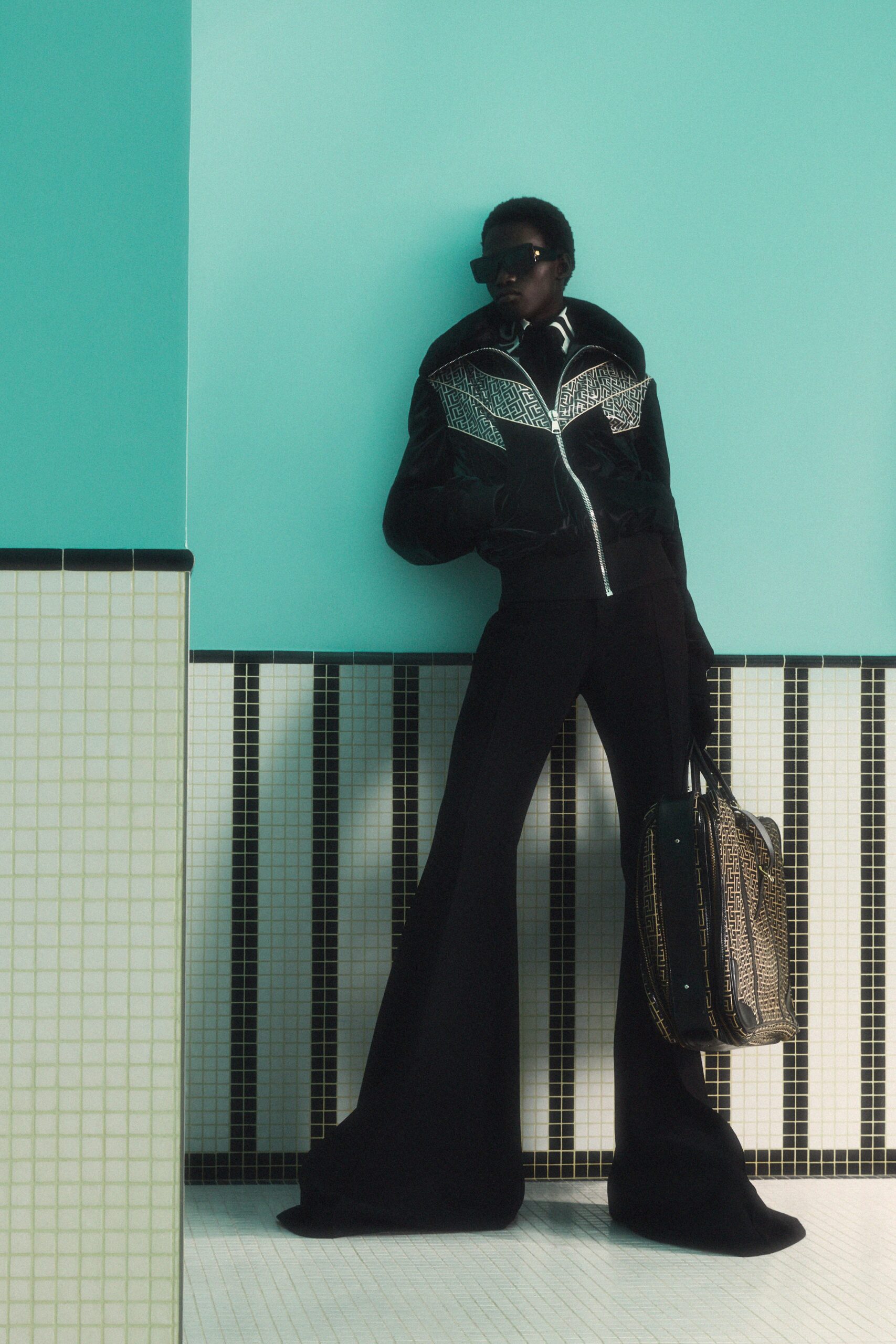 black fitted jacket and pants