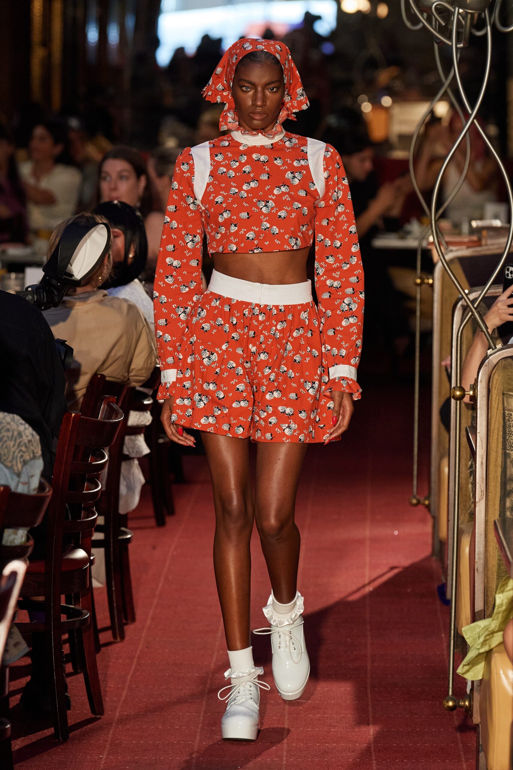 red long-sleeve fitted floral cropped top