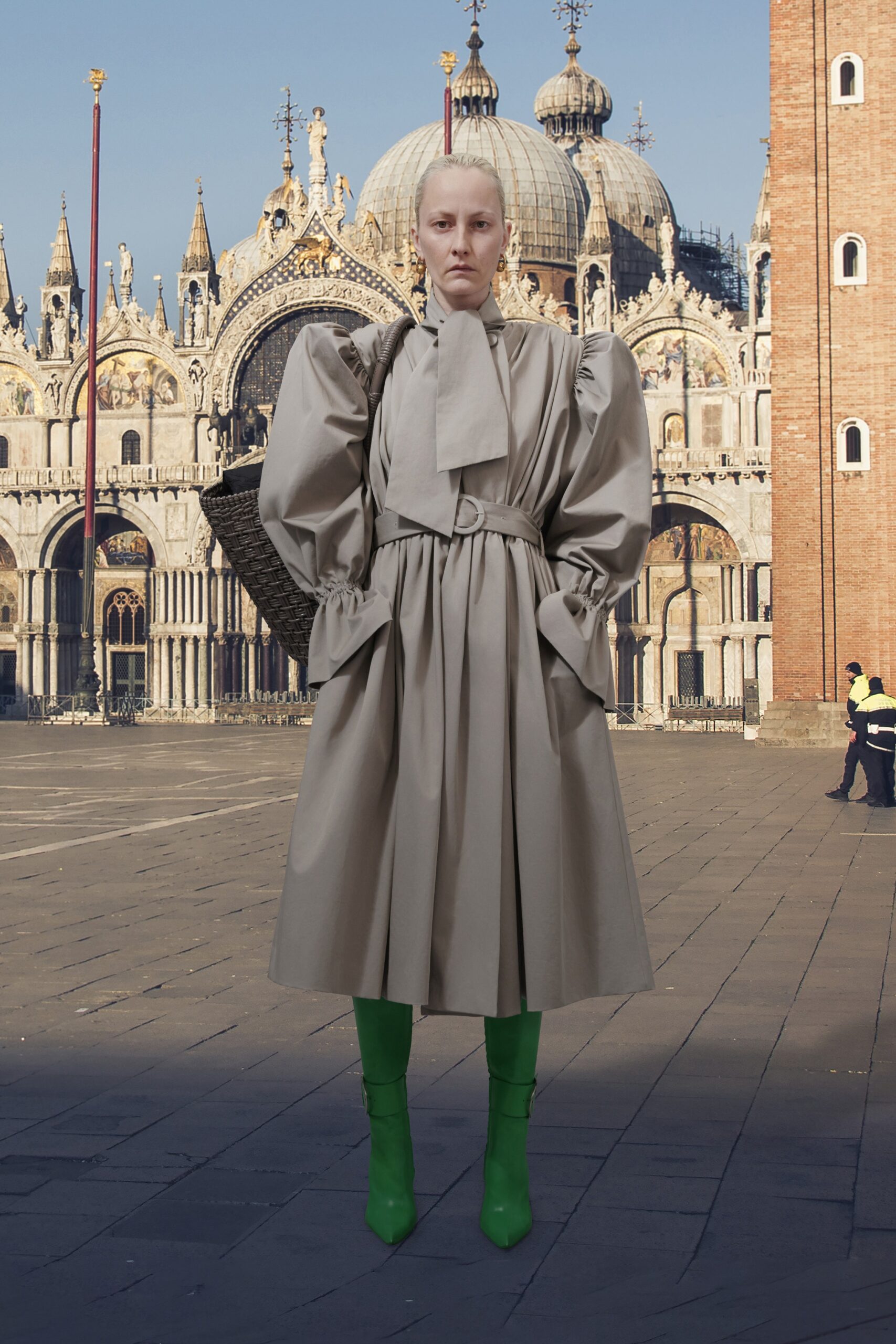 beige belted midi dress with green boots
