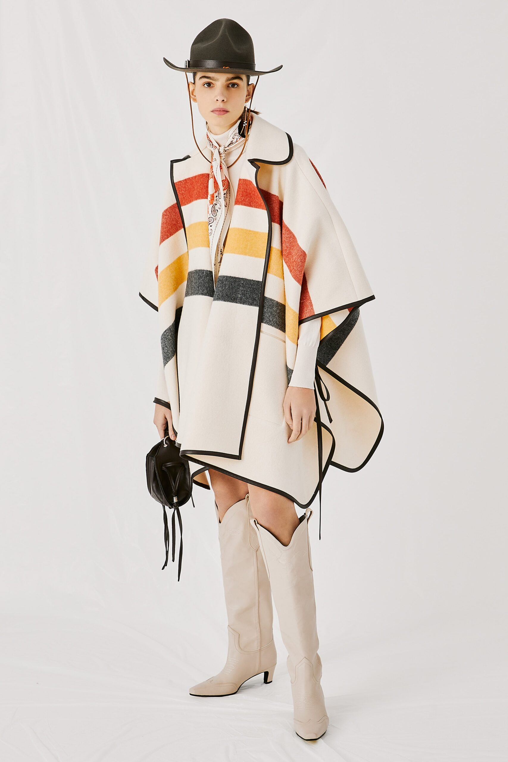 Beatrice .b F/W 21 Look 339