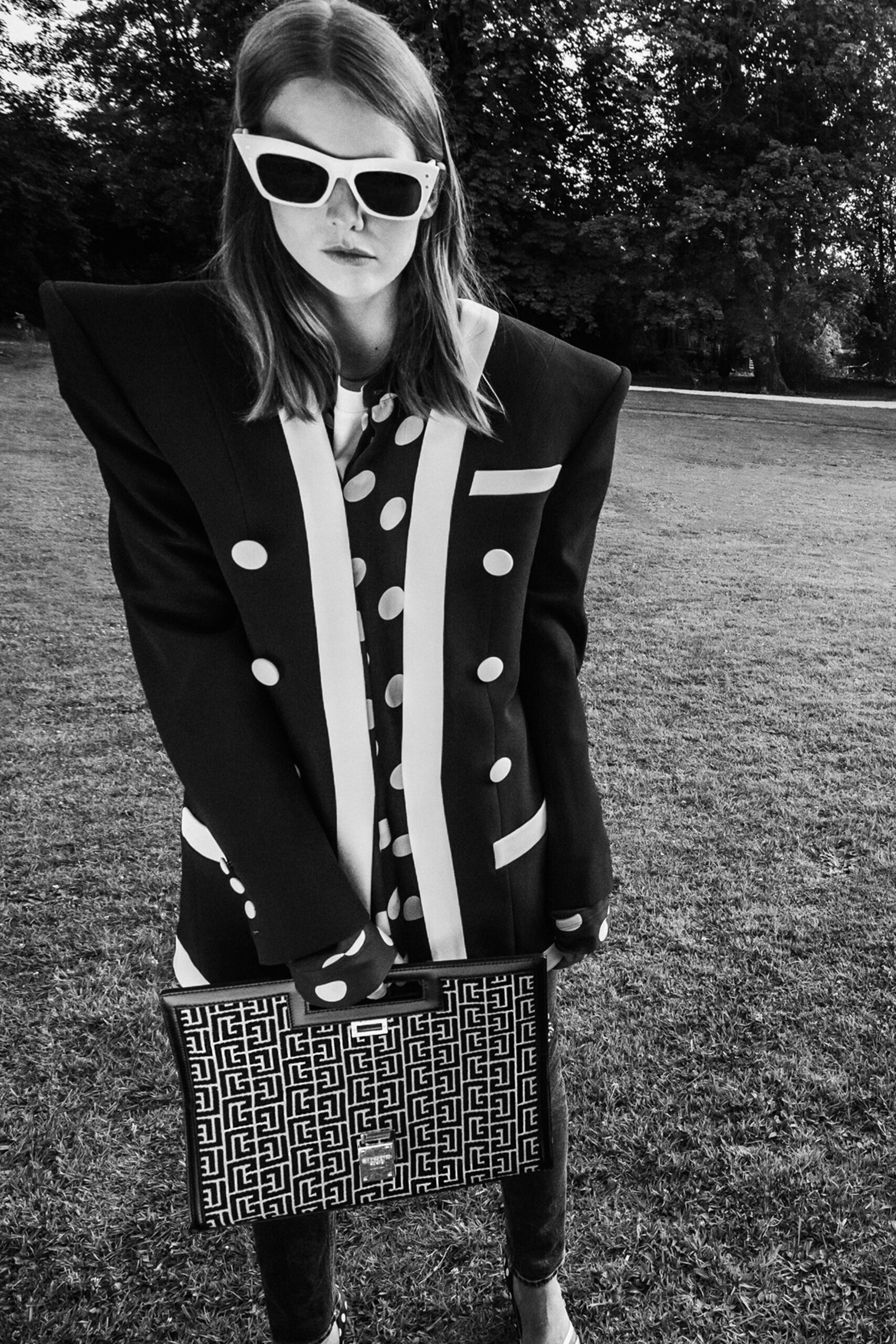 oversized black and white blazer