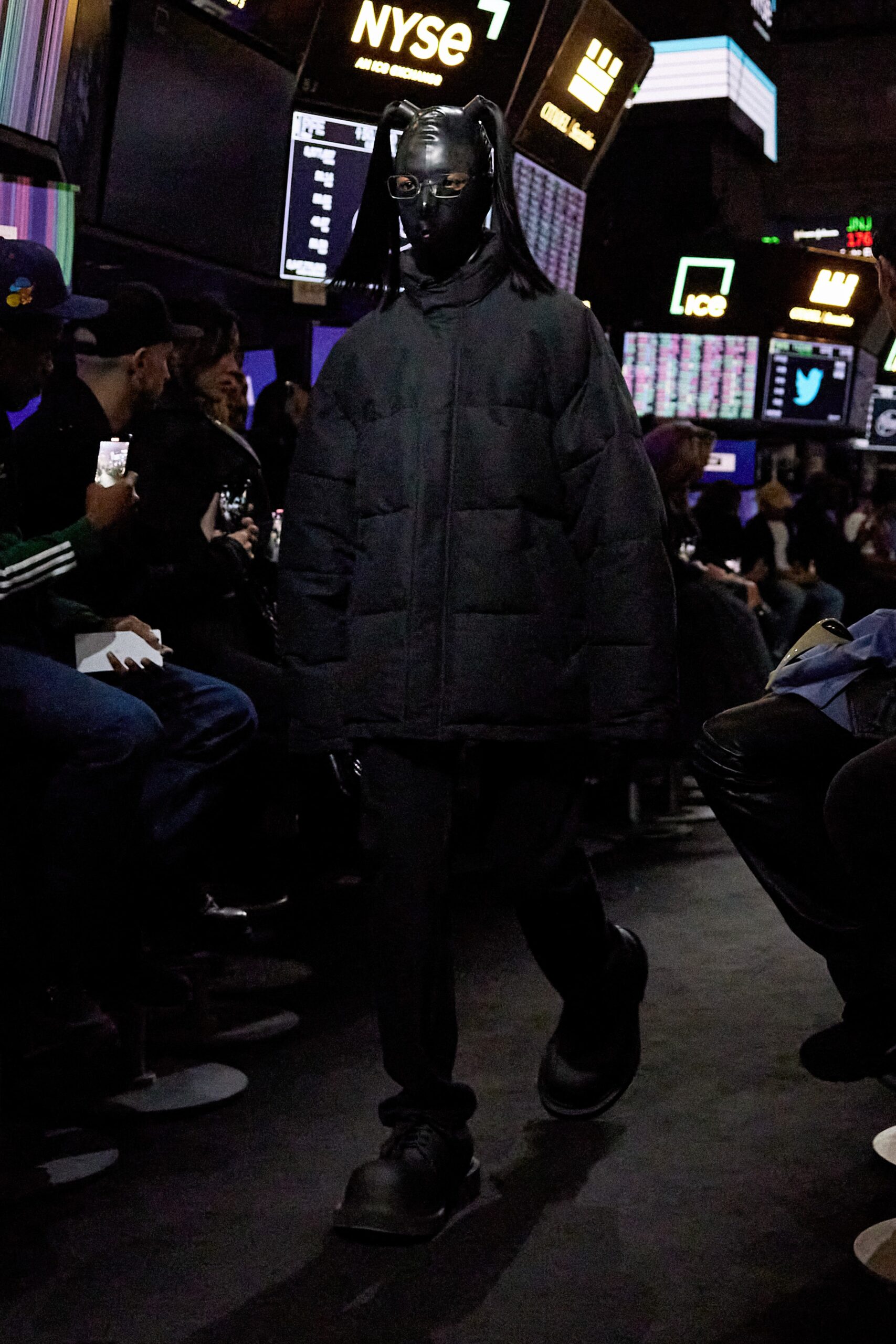 black oversized jacket with relaxed pants