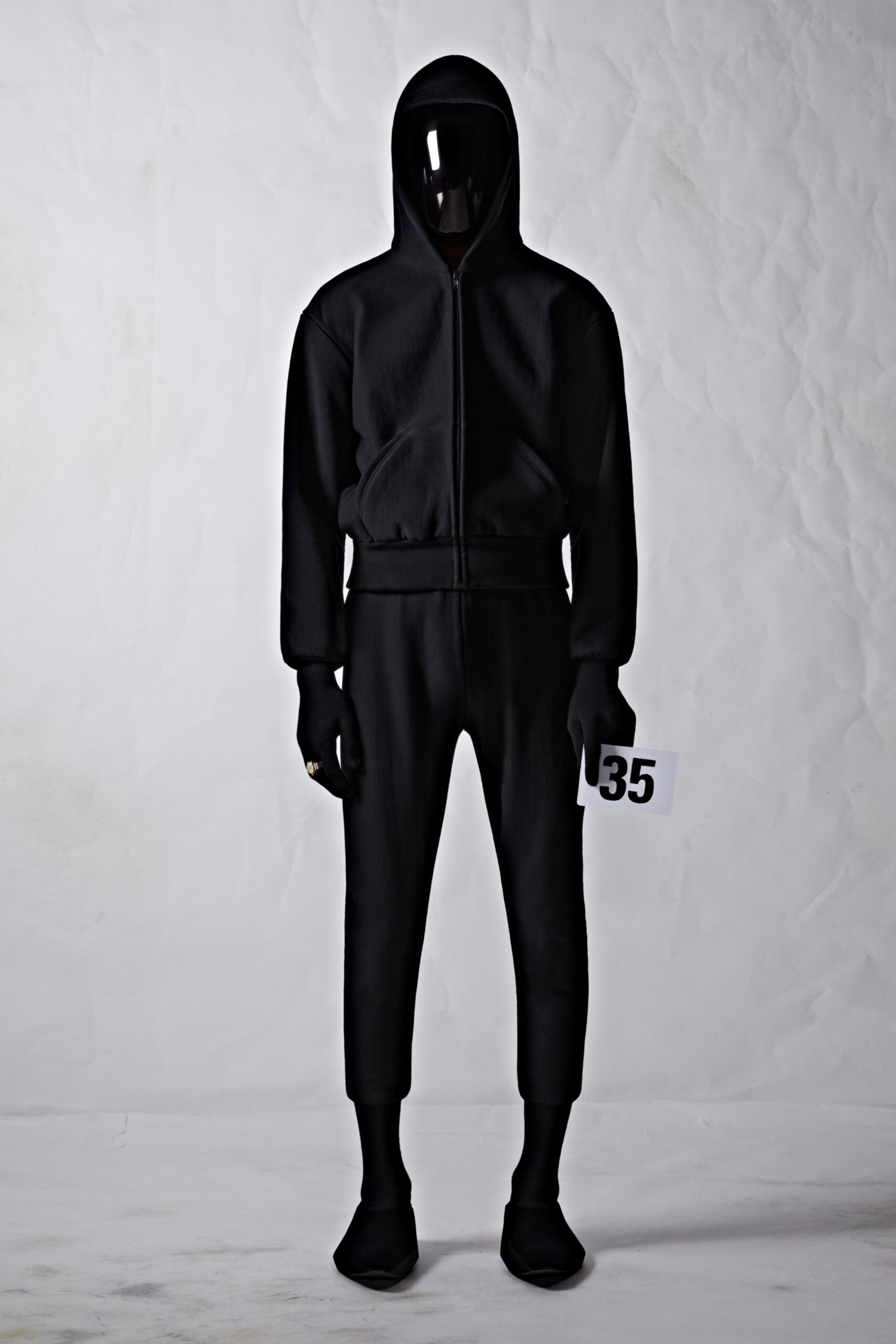 black fitted jacket and pants