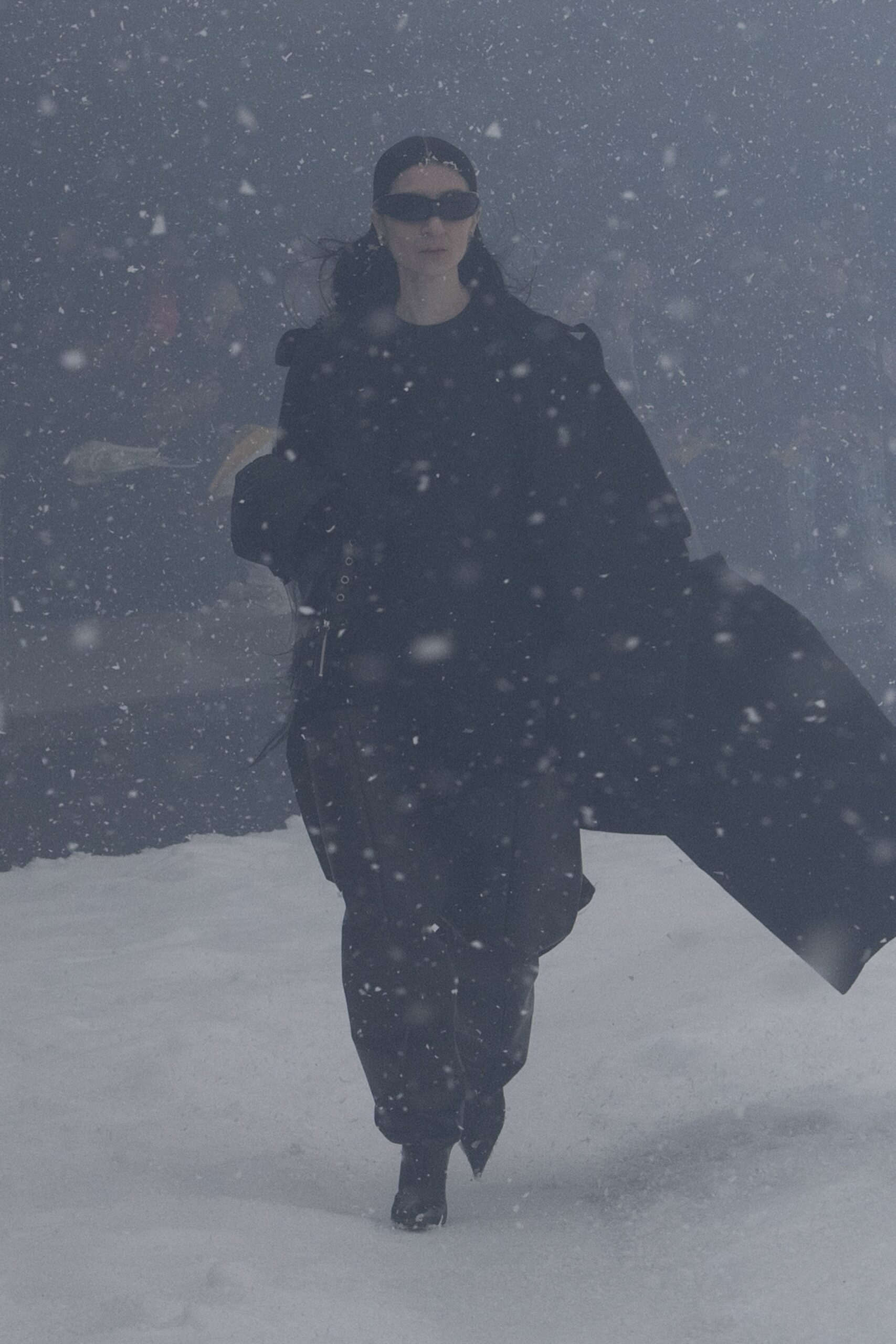 black wool long-sleeve collared oversized layered coat