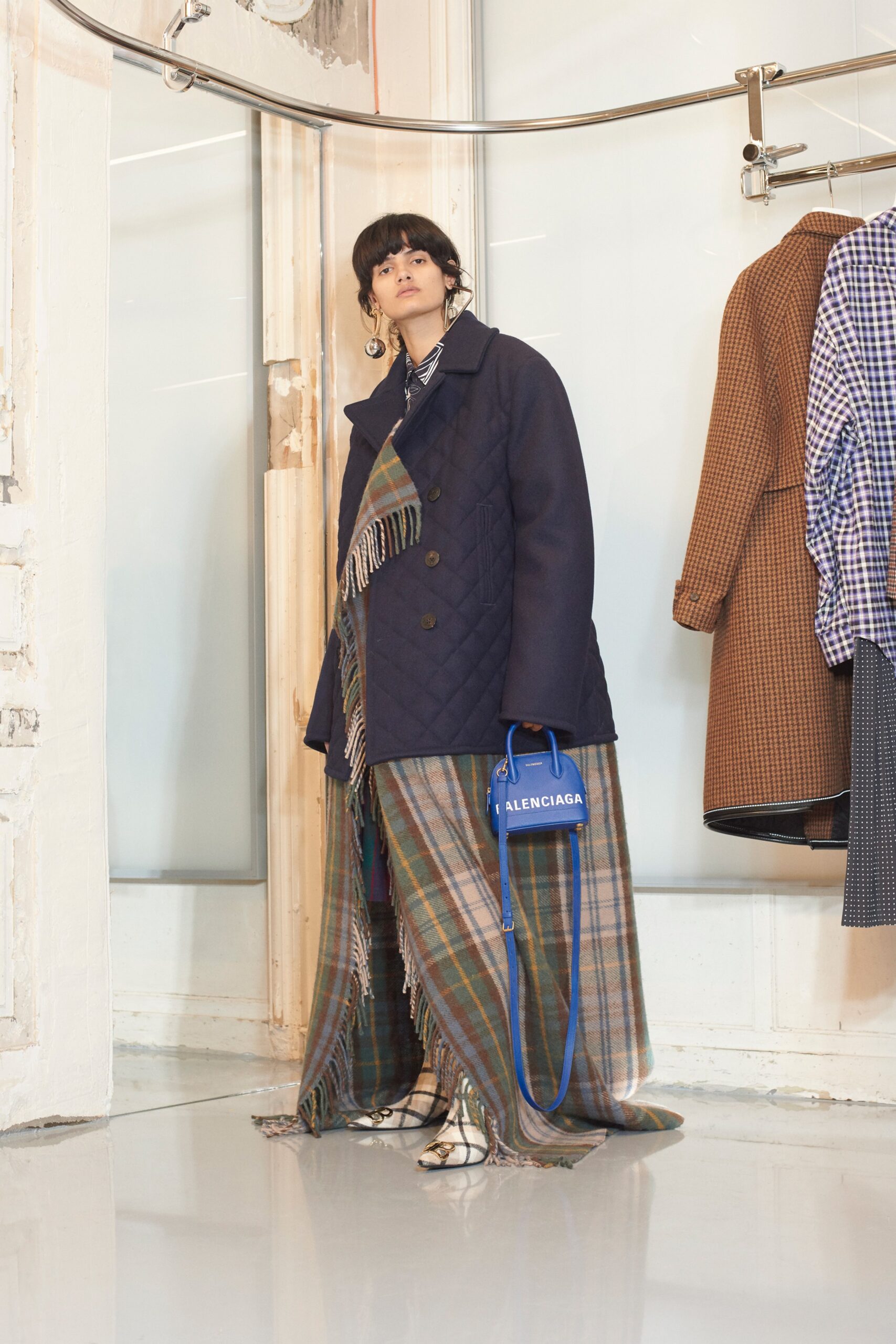 blue cotton long-sleeve collared relaxed quilted buttoned coat