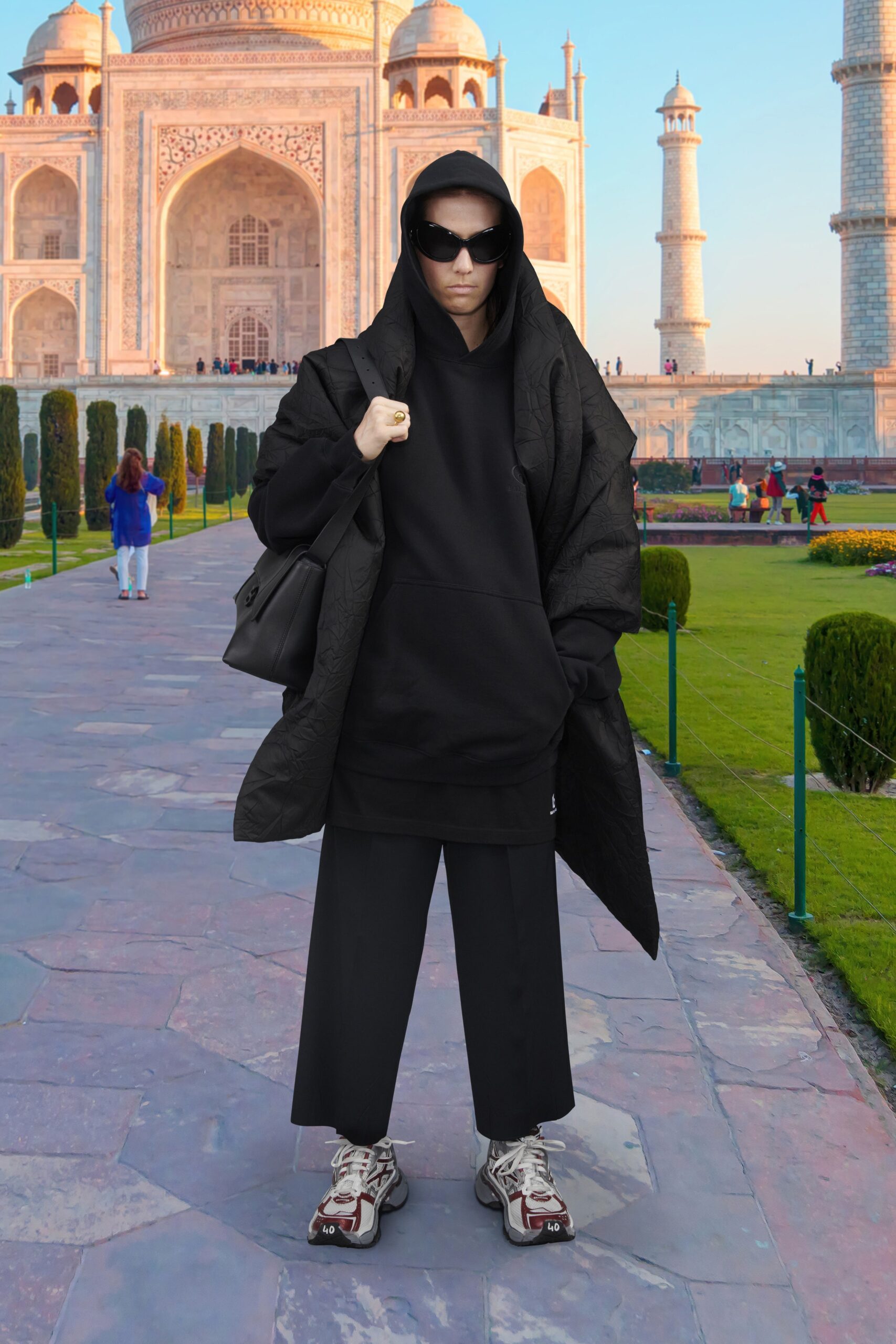 Balenciaga F/W 21 Look 439