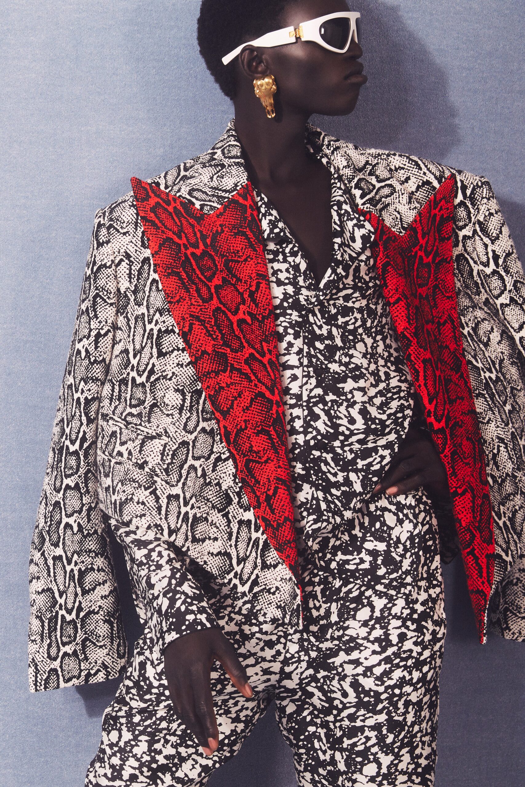 oversized printed blazer and fitted shirt