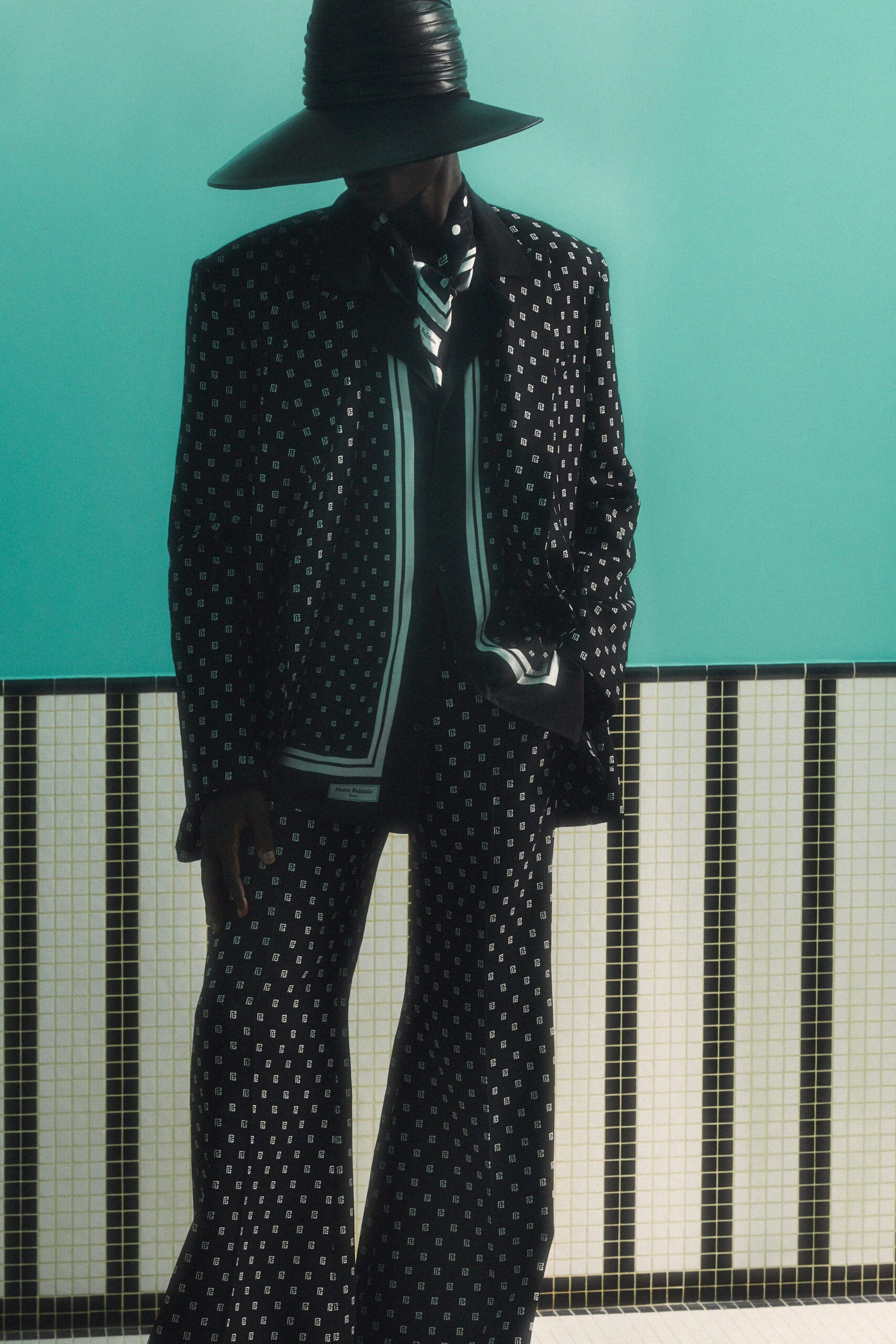 black and white printed blazer and pants
