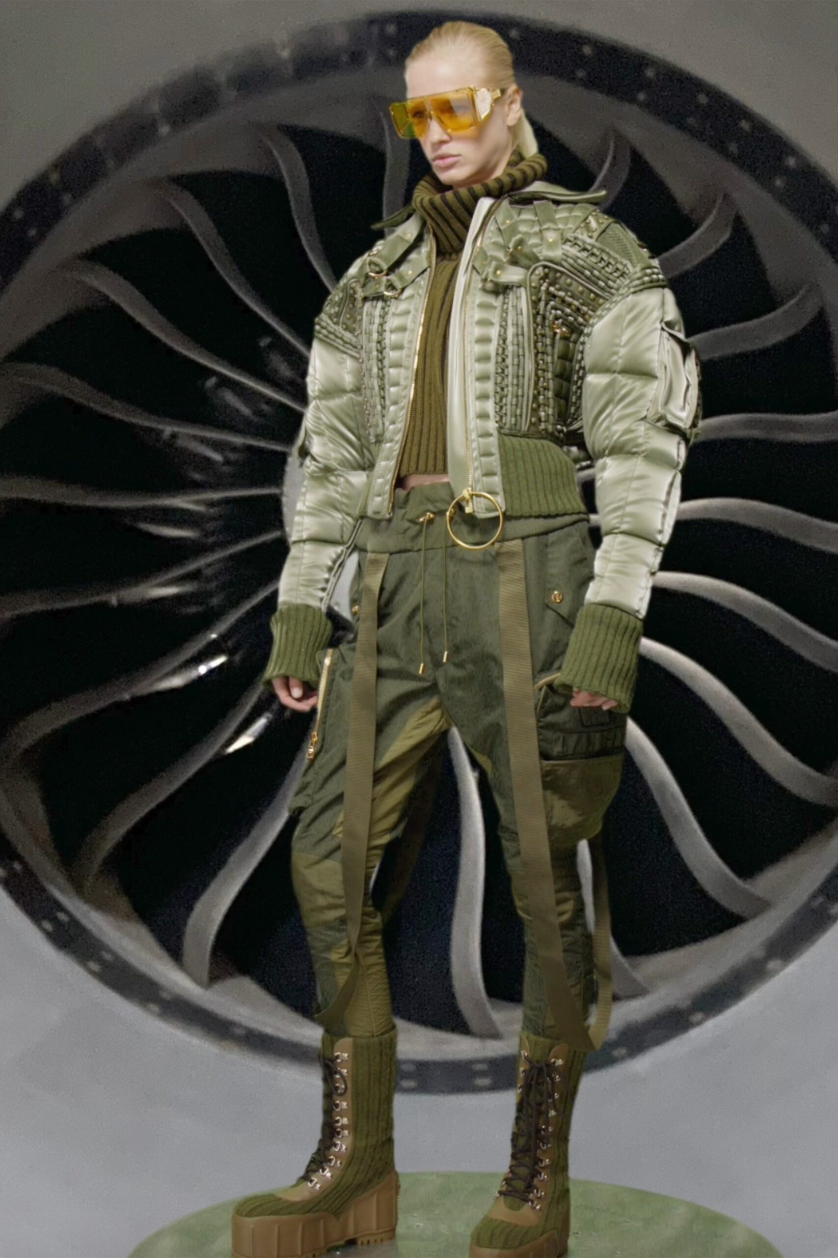 green cotton relaxed cargo pants