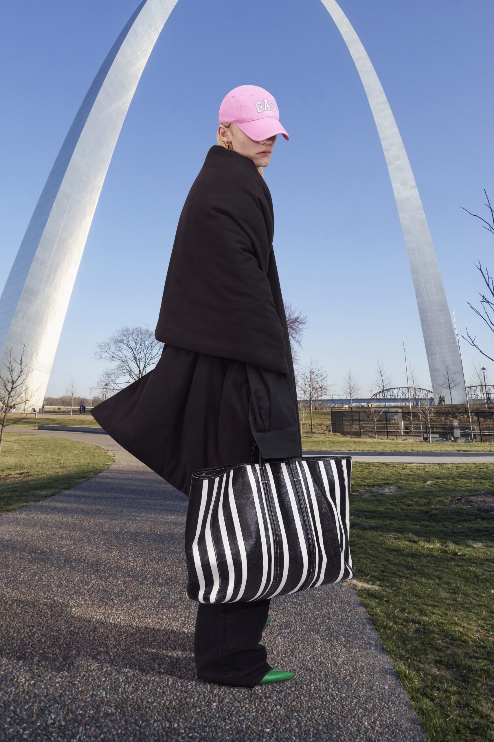 black coat with pink hat