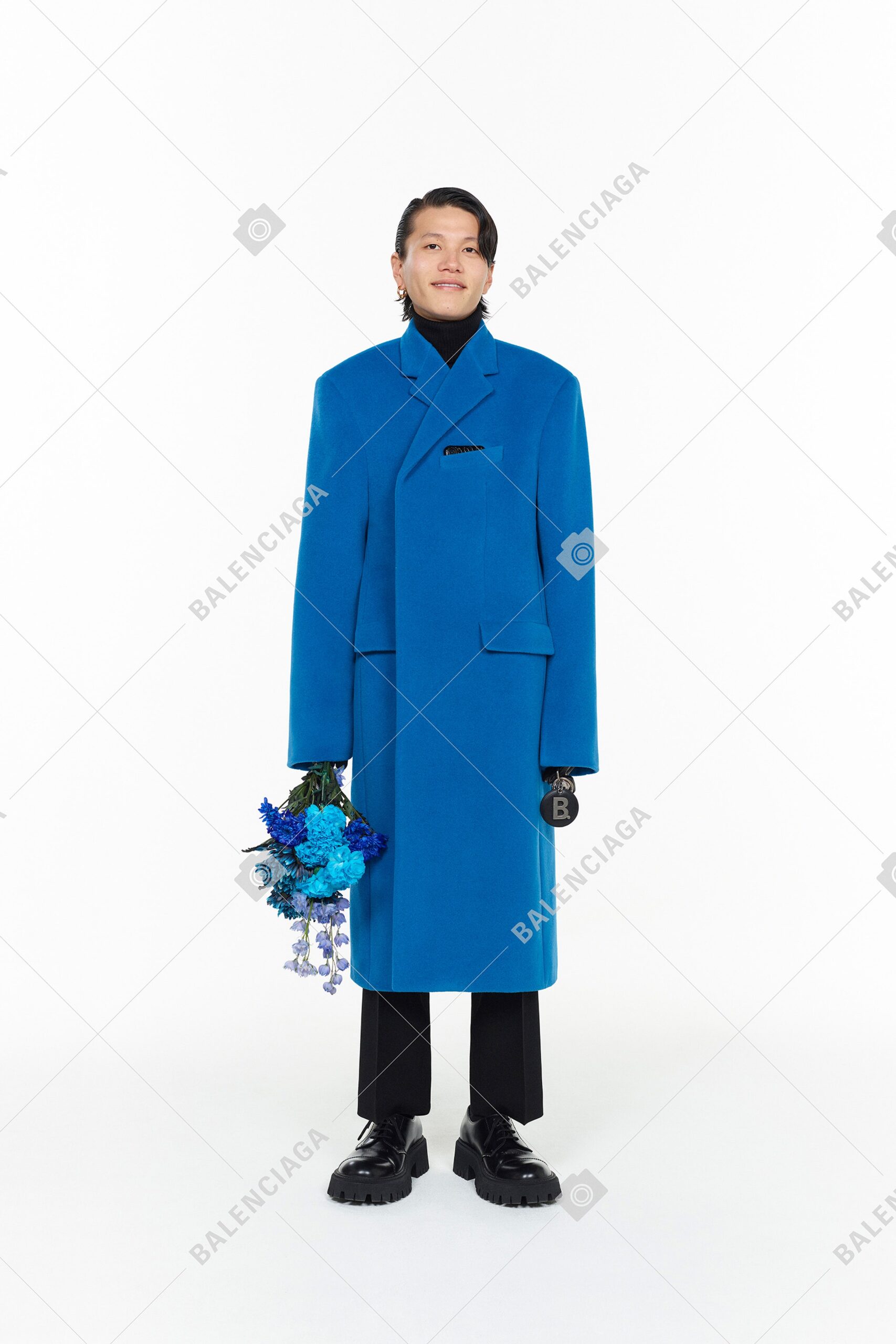 oversized blue coat with tailored pants