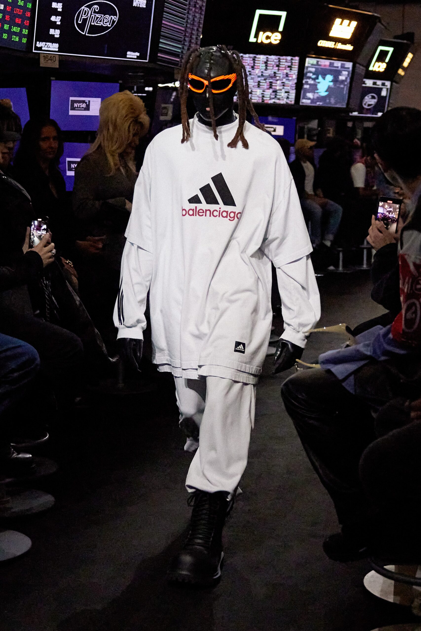 oversized white hoodie with relaxed pants