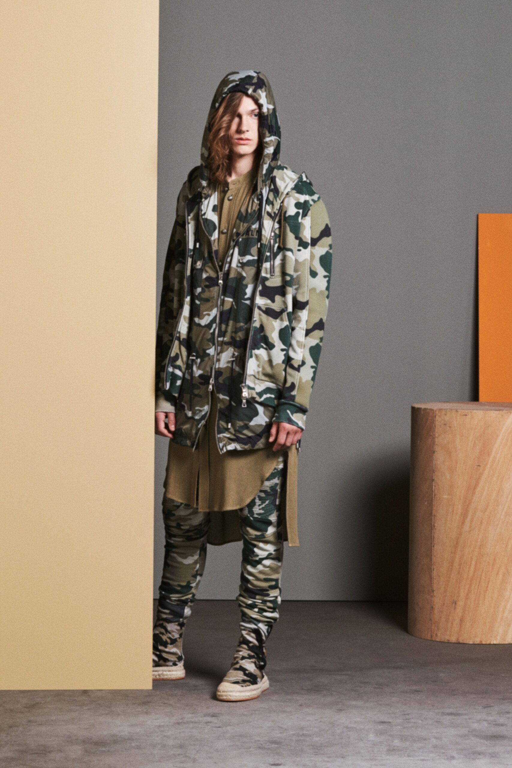 green cotton hooded long-sleeve relaxed camouflage jacket