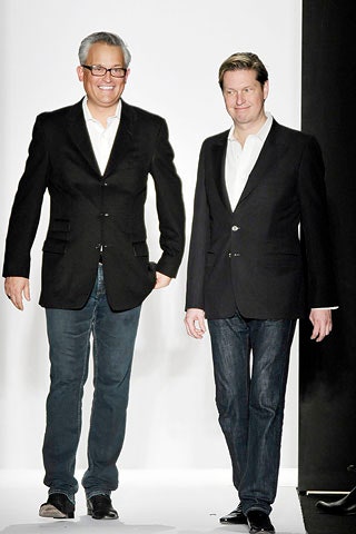 black blazer white shirt blue jeans