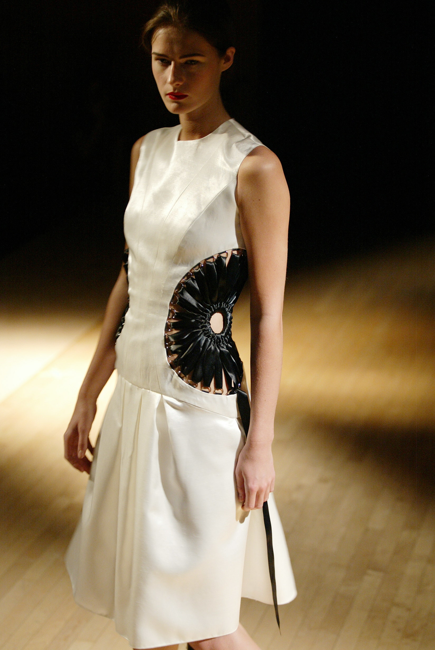 Benjamin Cho F/W 02 Look 34