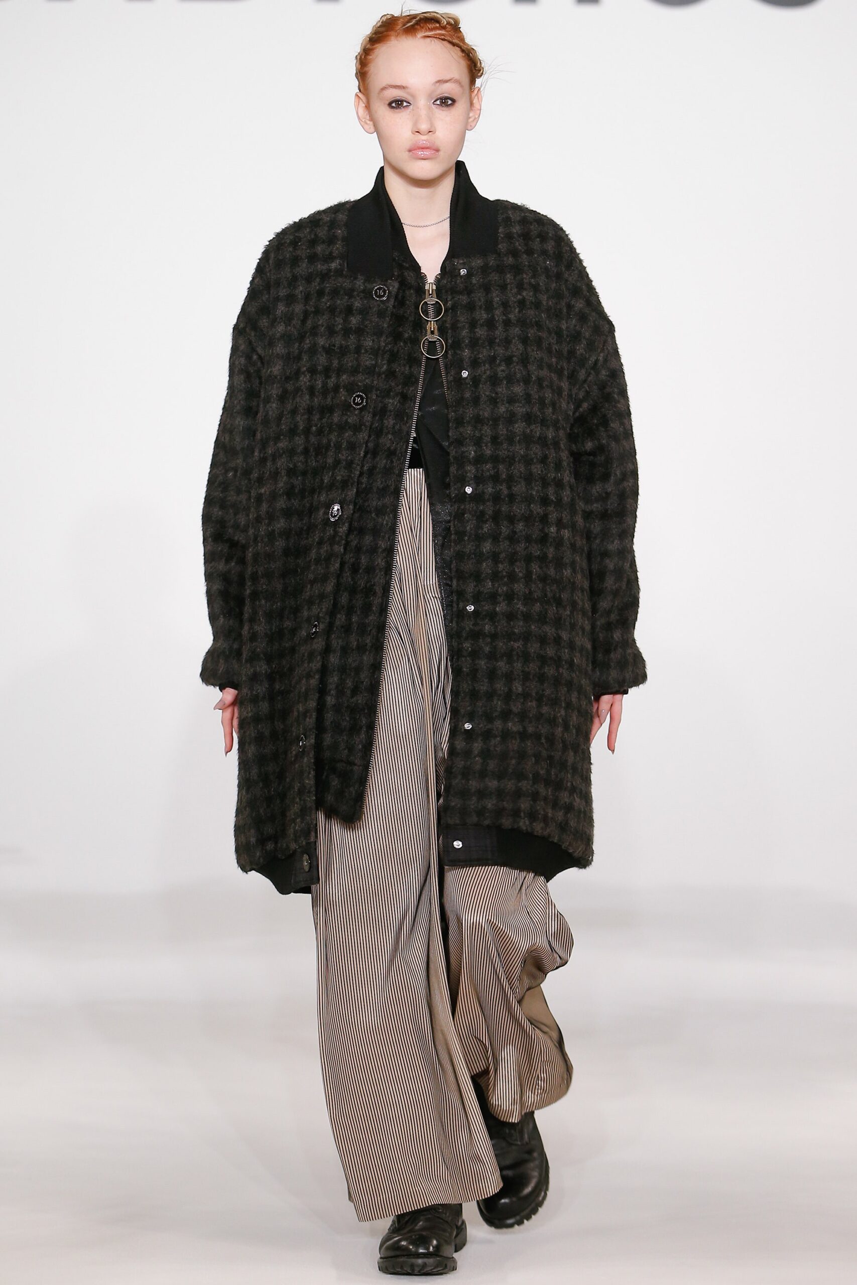 black wool long-sleeve collared oversized checked buttoned coat