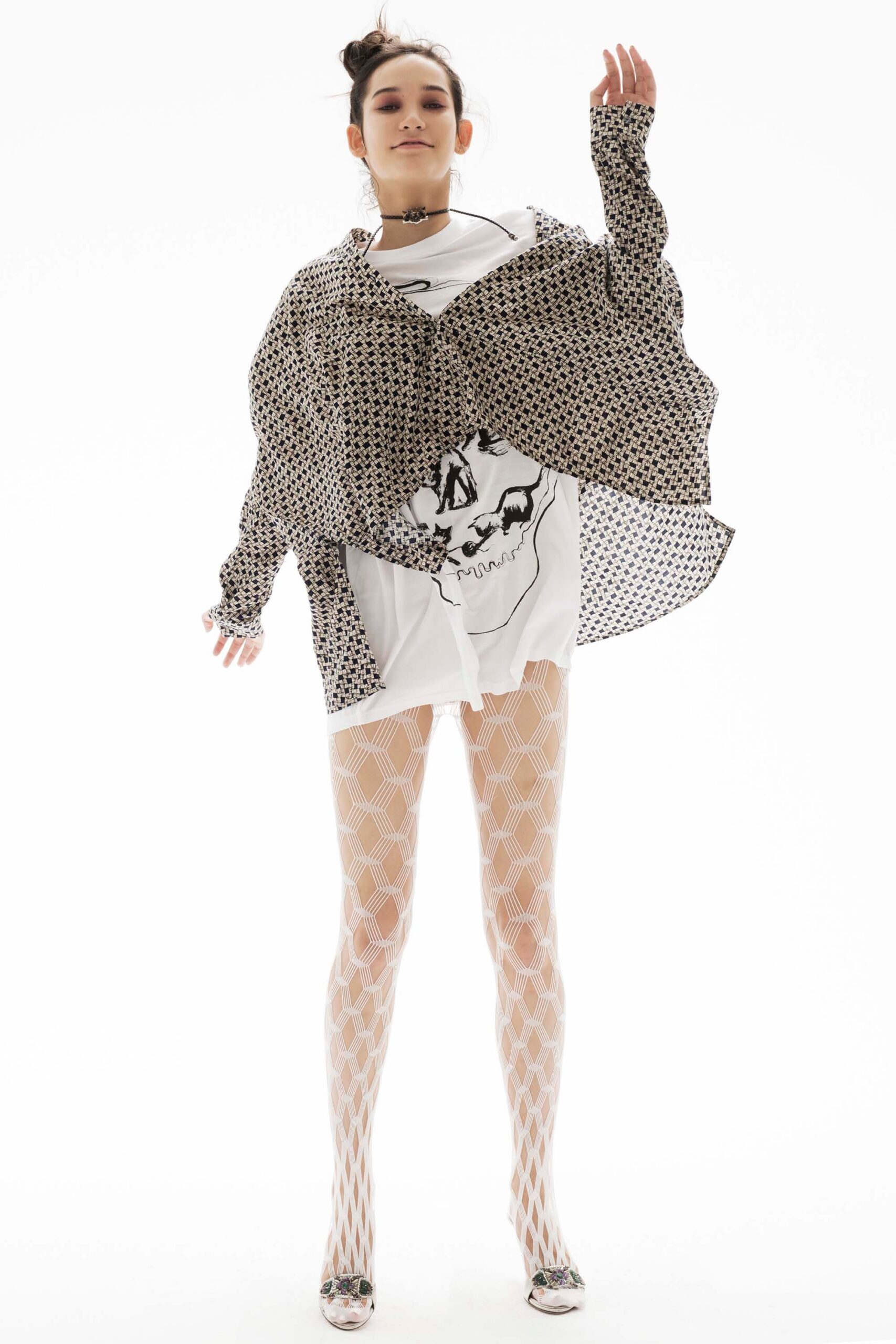 oversized black blouse with white leggings