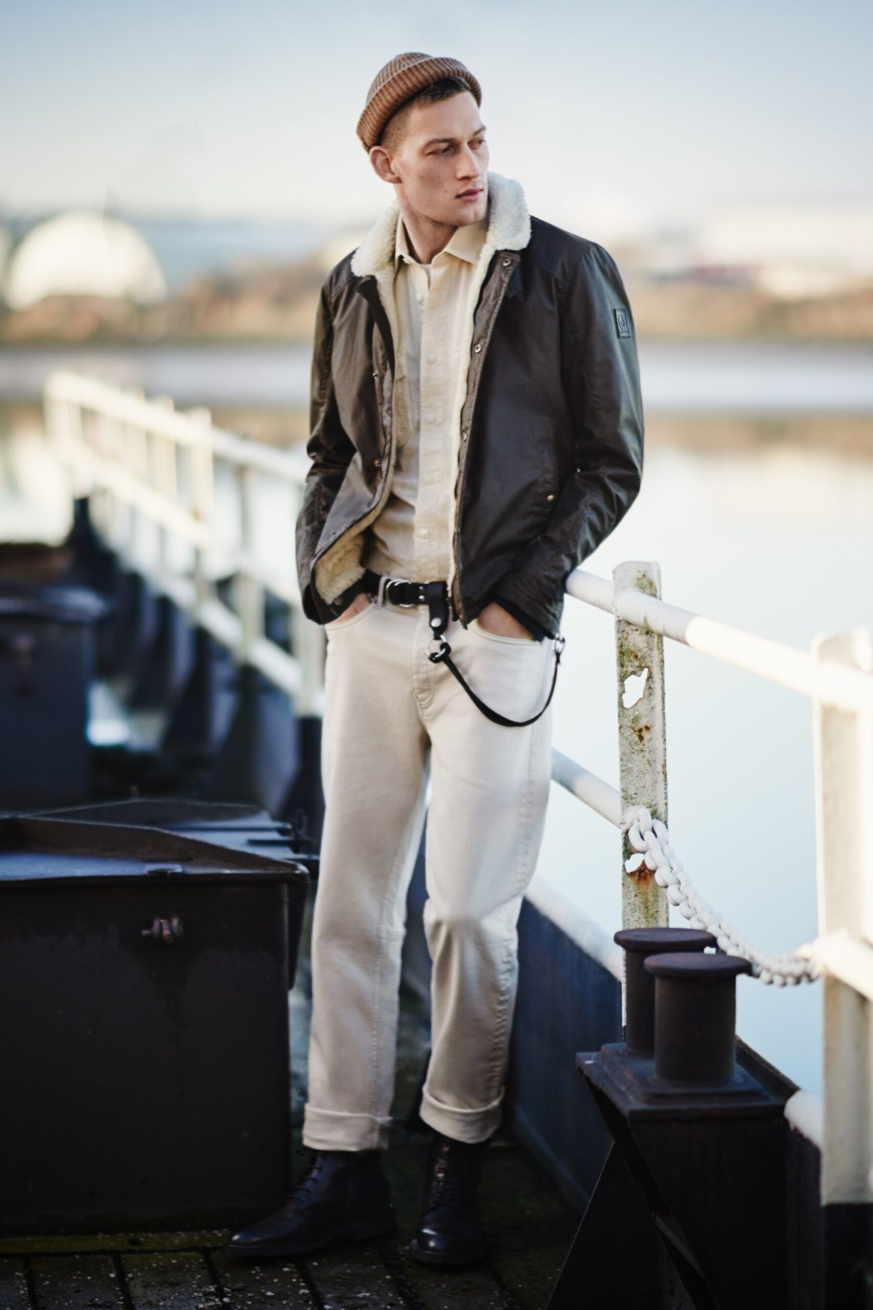 ivory unknown collared long-sleeve buttoned shirt