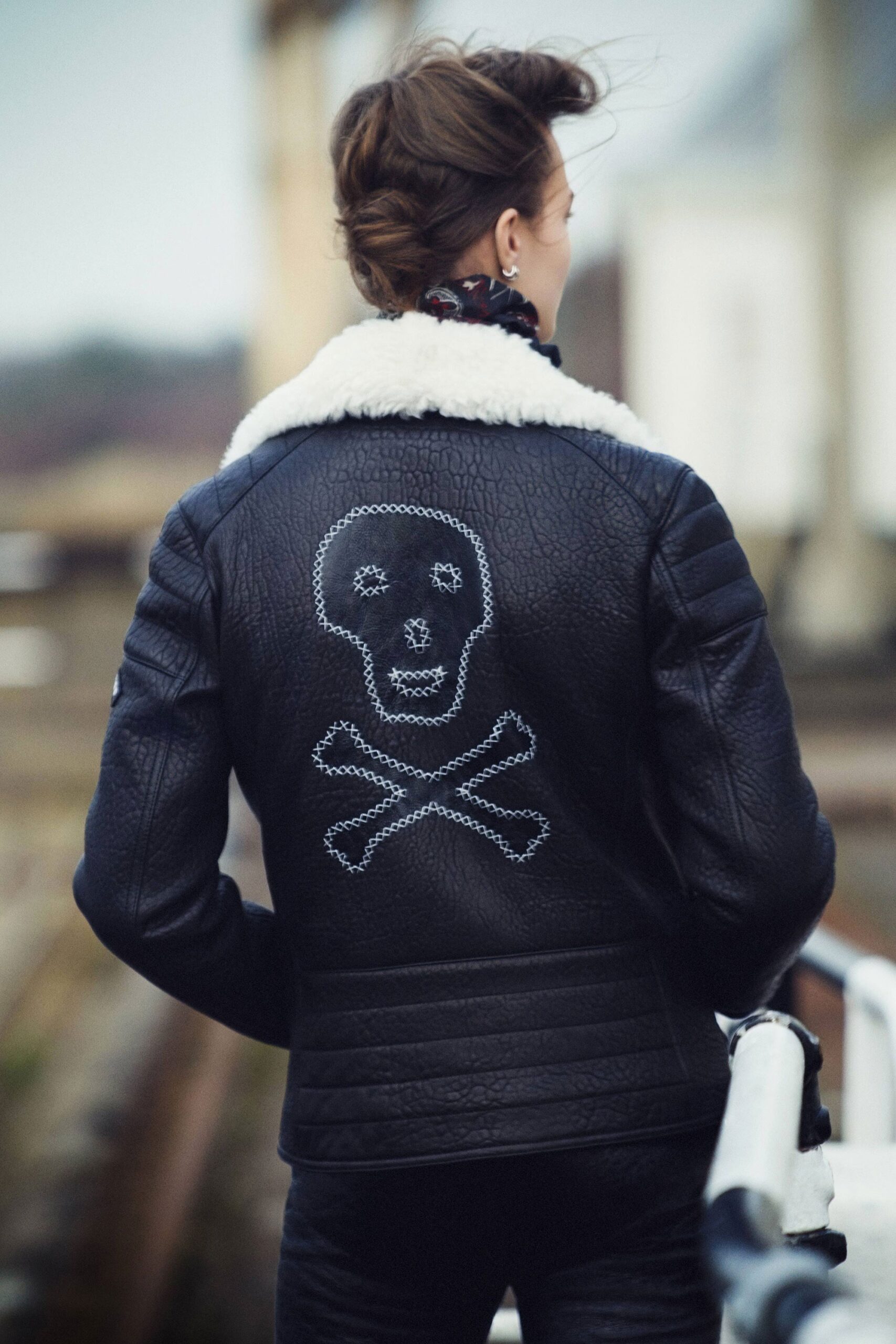 black leather shearling collar jacket