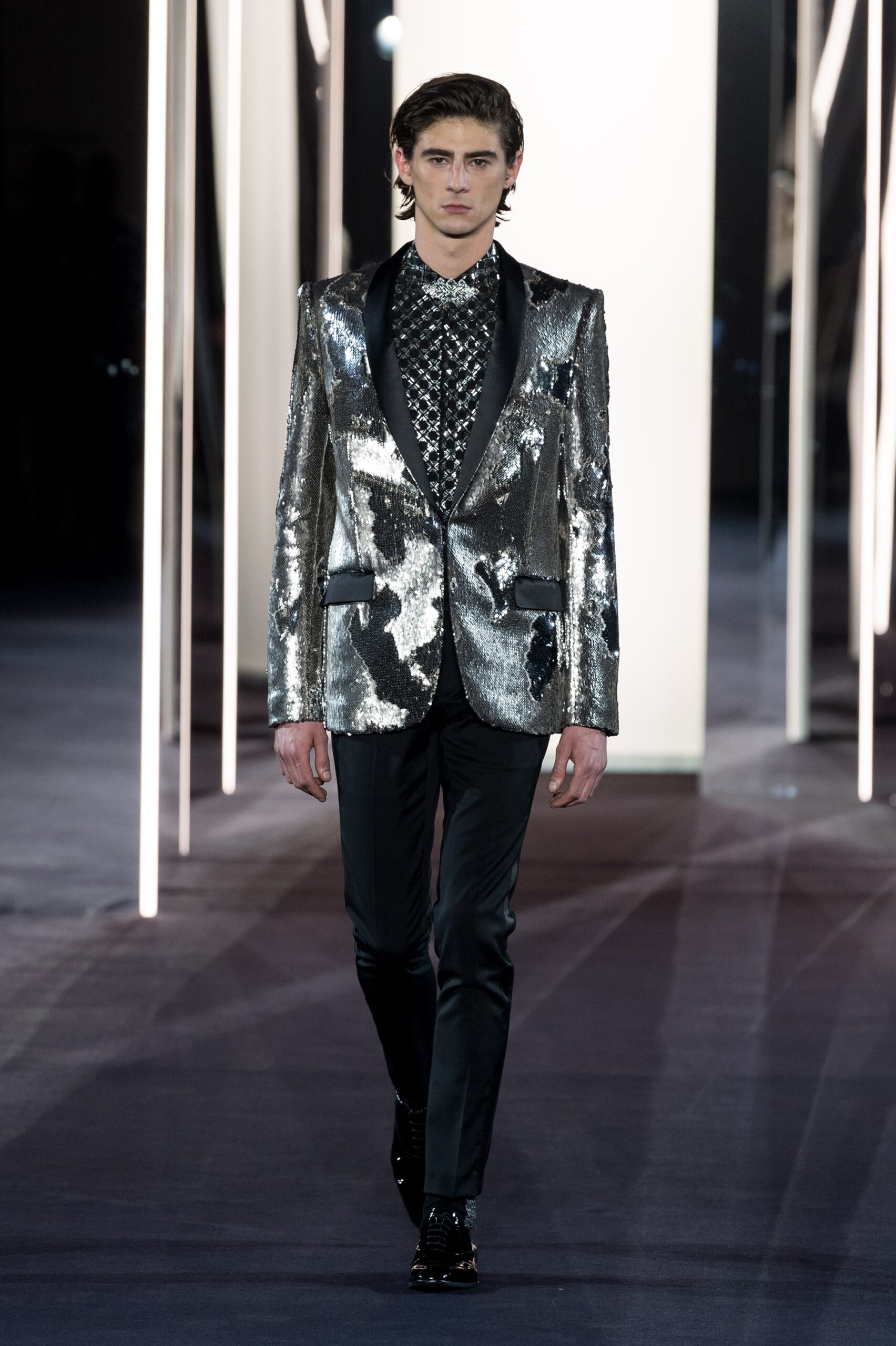 gray long-sleeve collared tailored sequined buttoned shiny blazer
