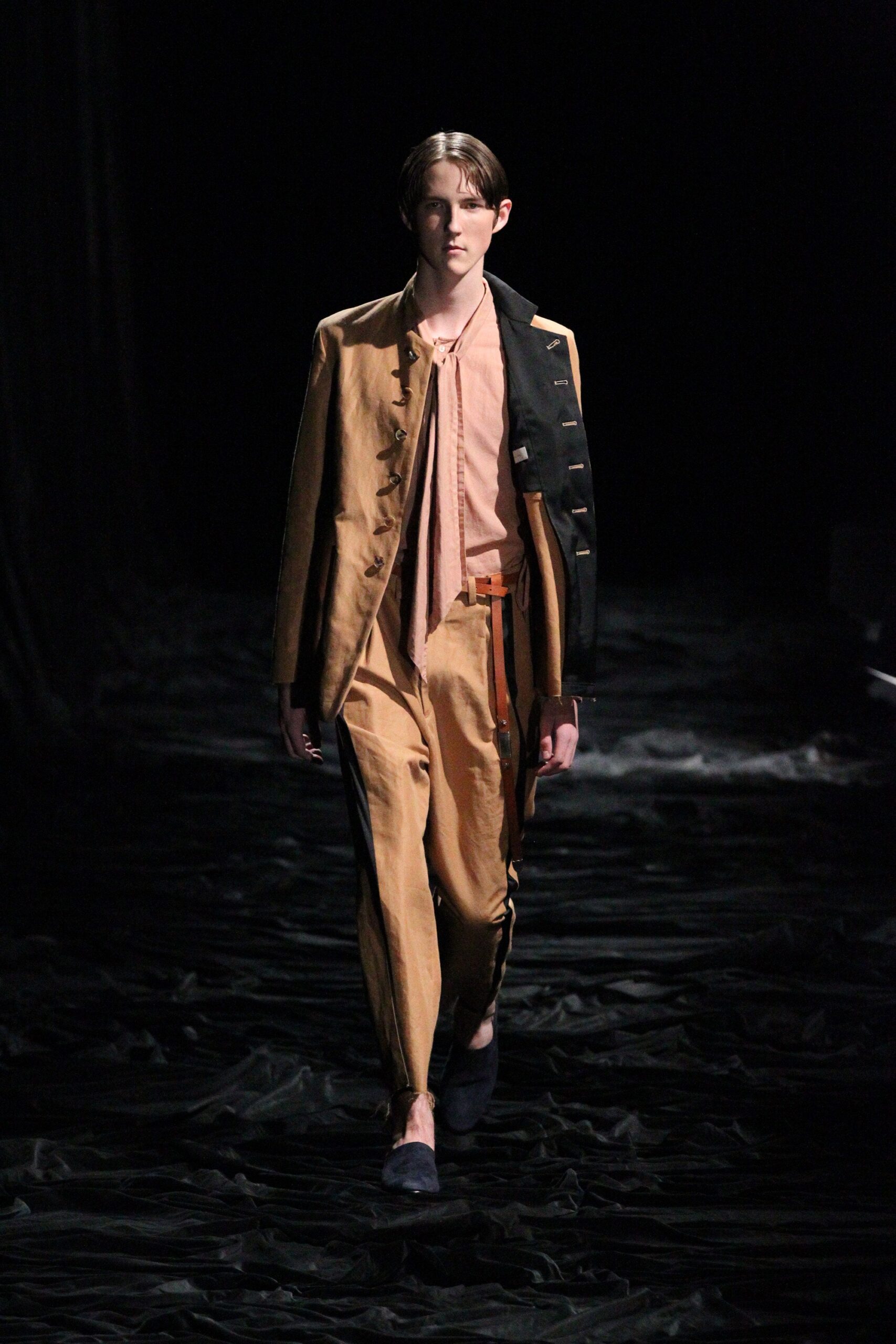 Bed j.w. Ford Tokyo S/S 17 Look 39