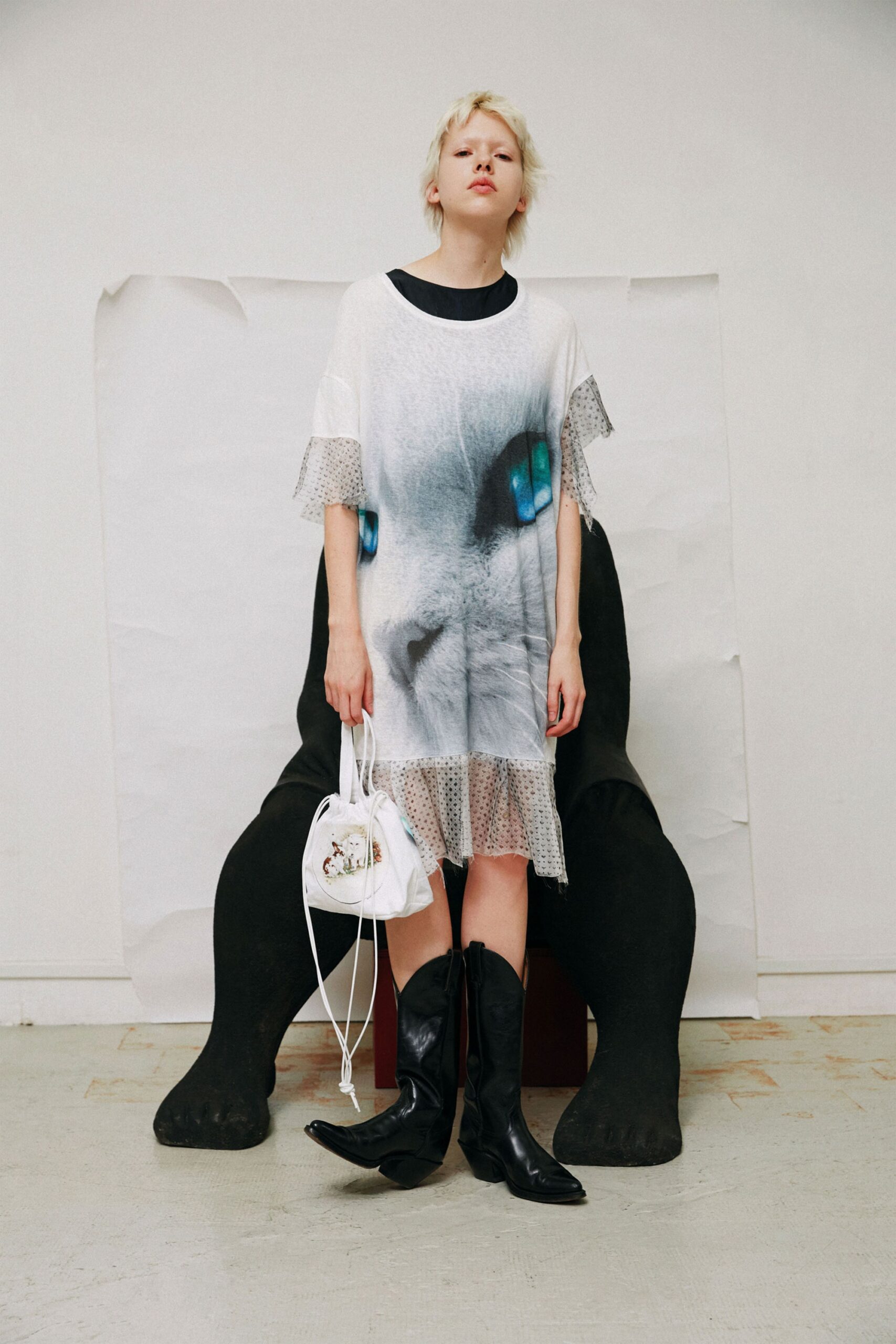 relaxed white printed dress