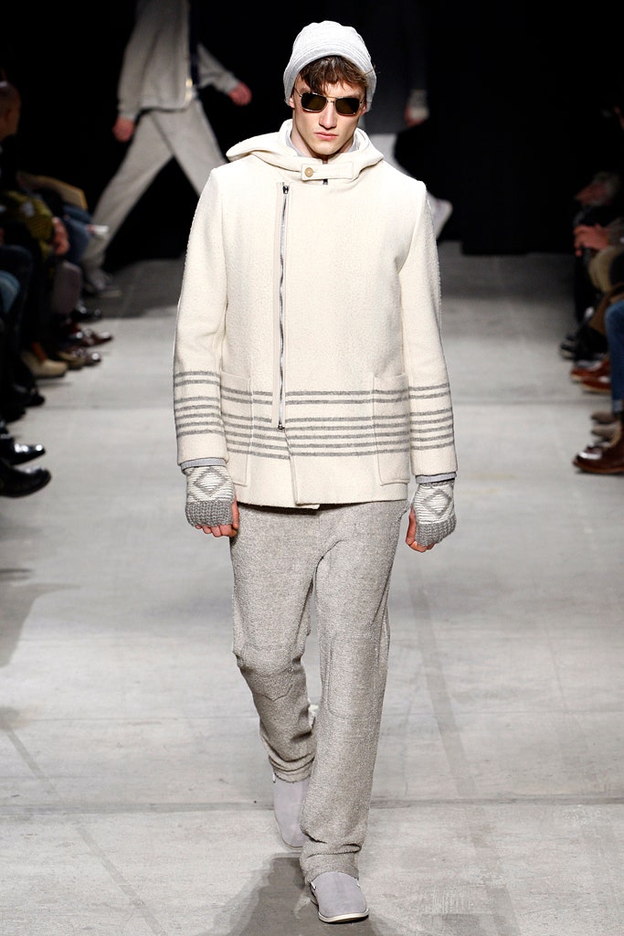 white wool relaxed jacket