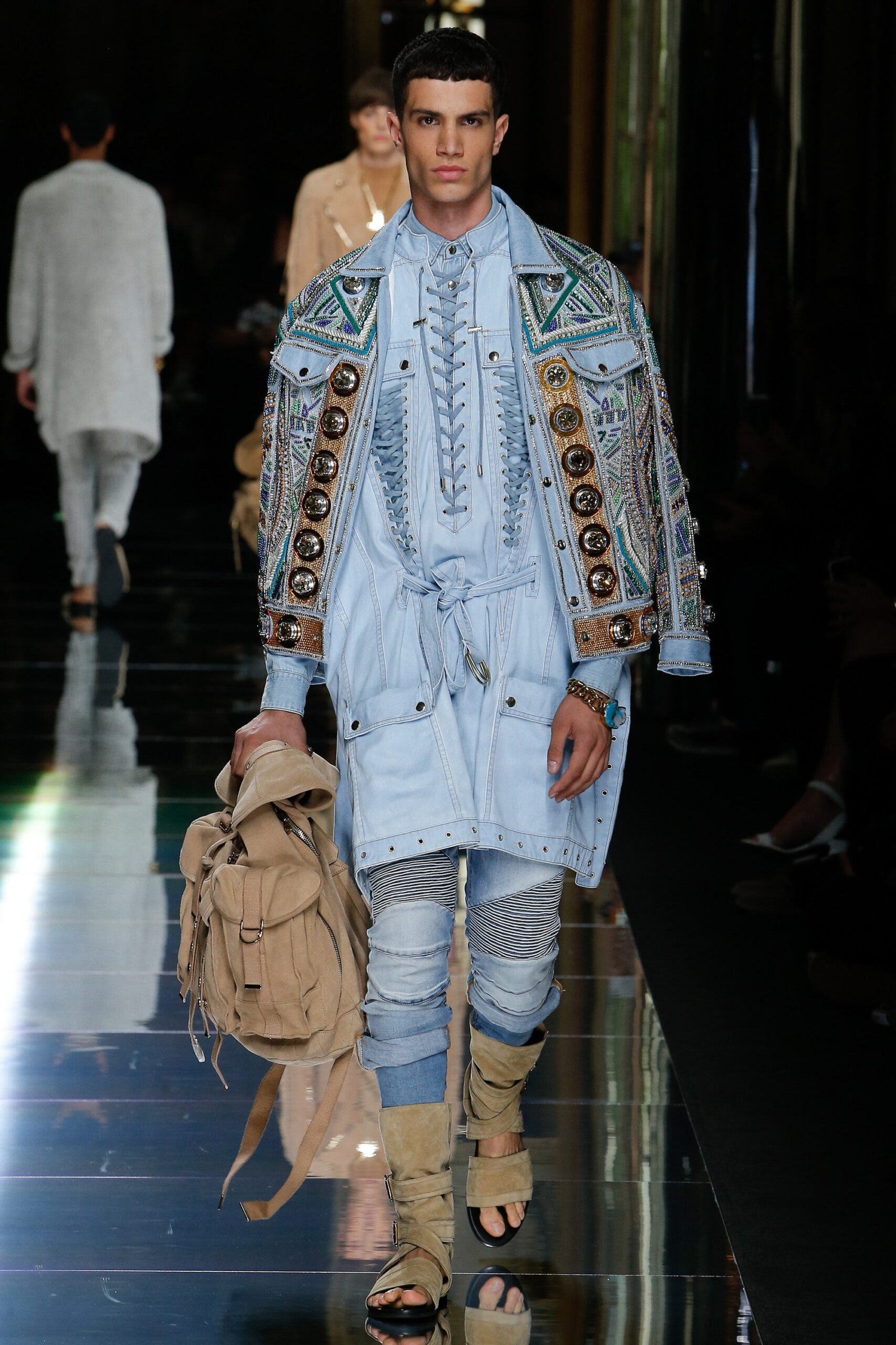 blue denim long-sleeve collared relaxed embroidered buttoned jacket
