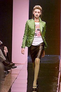 green fitted jacket with t-shirt