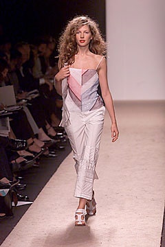 color-blocked sleeveless top with relaxed pants