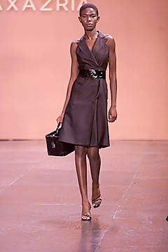 black fitted sleeveless dress