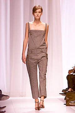 gray fitted sleeveless jumpsuit