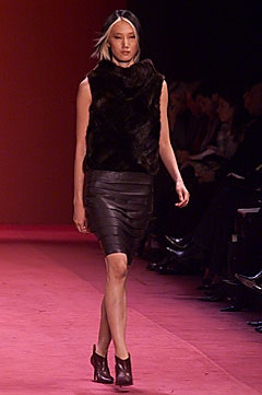black fur sleeveless fitted layered top
