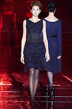 blue black sleeveless pleated dress