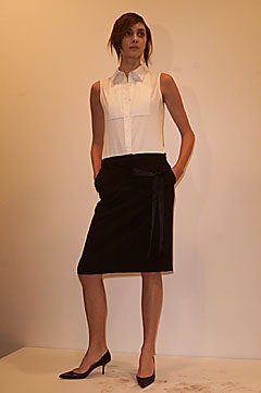 white sleeveless collared blouse
