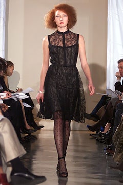 black lace sleeveless dress