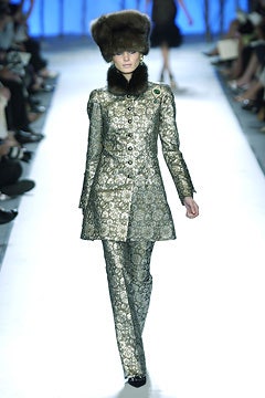 gold silk long-sleeve collared fitted buttoned embroidered suit