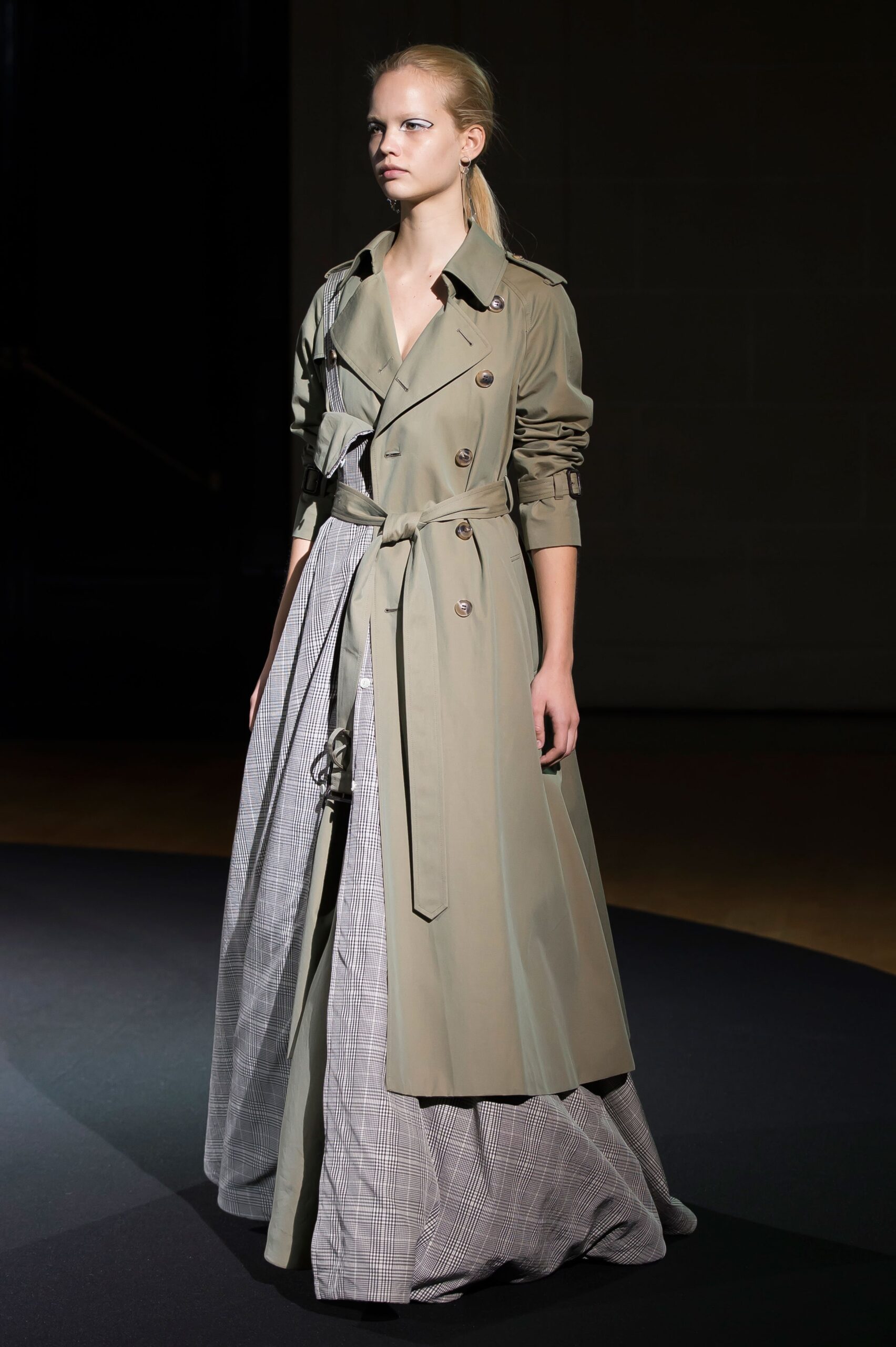 Beautiful People S/S 18 Look 102