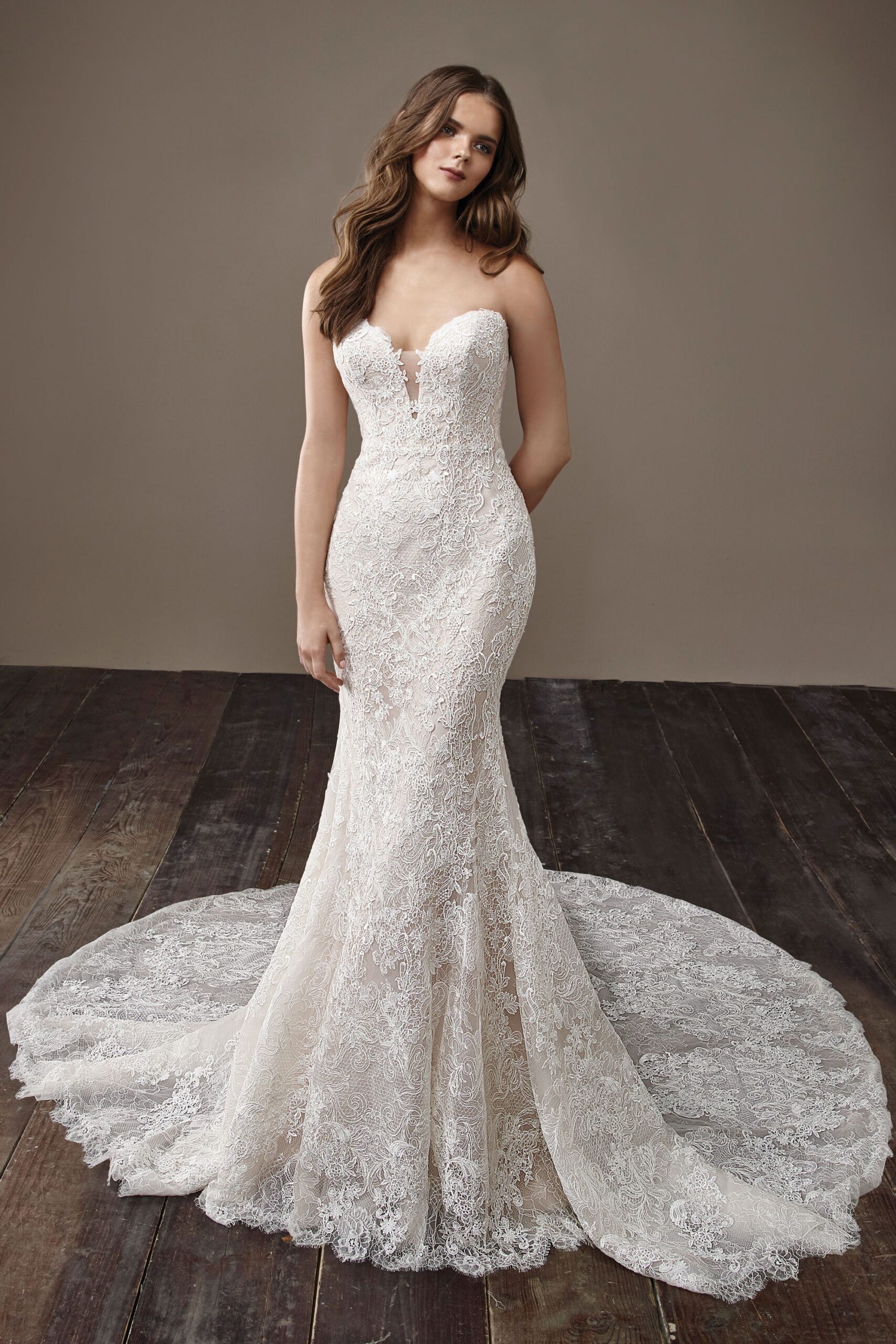white lace fitted gown