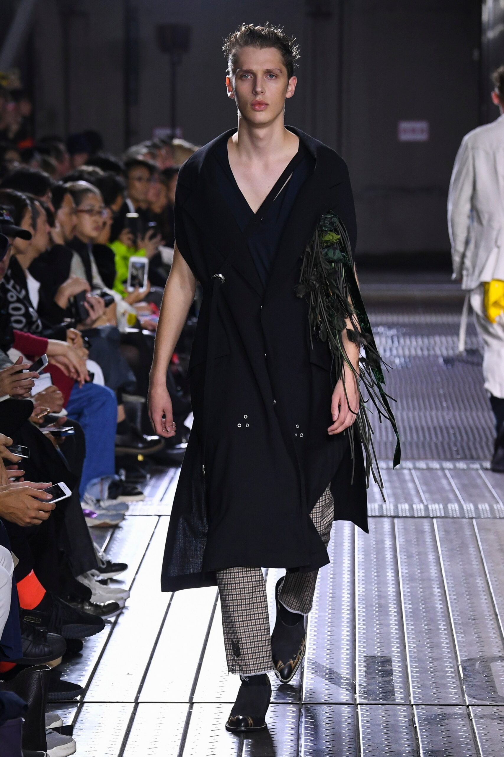 Bed j.w. Ford Tokyo S/S 19 Look 76