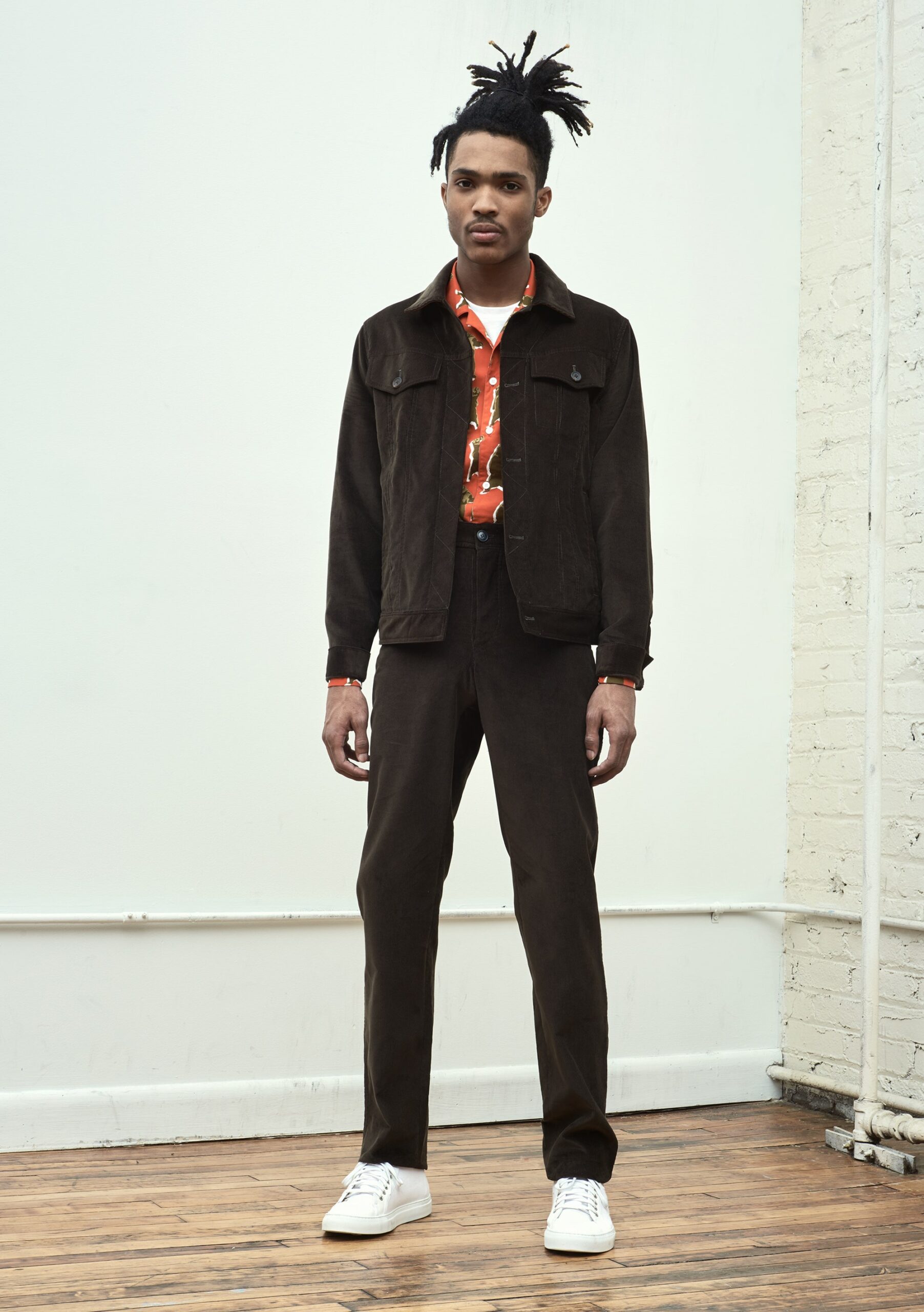 red cotton long-sleeve collared fitted printed shirt