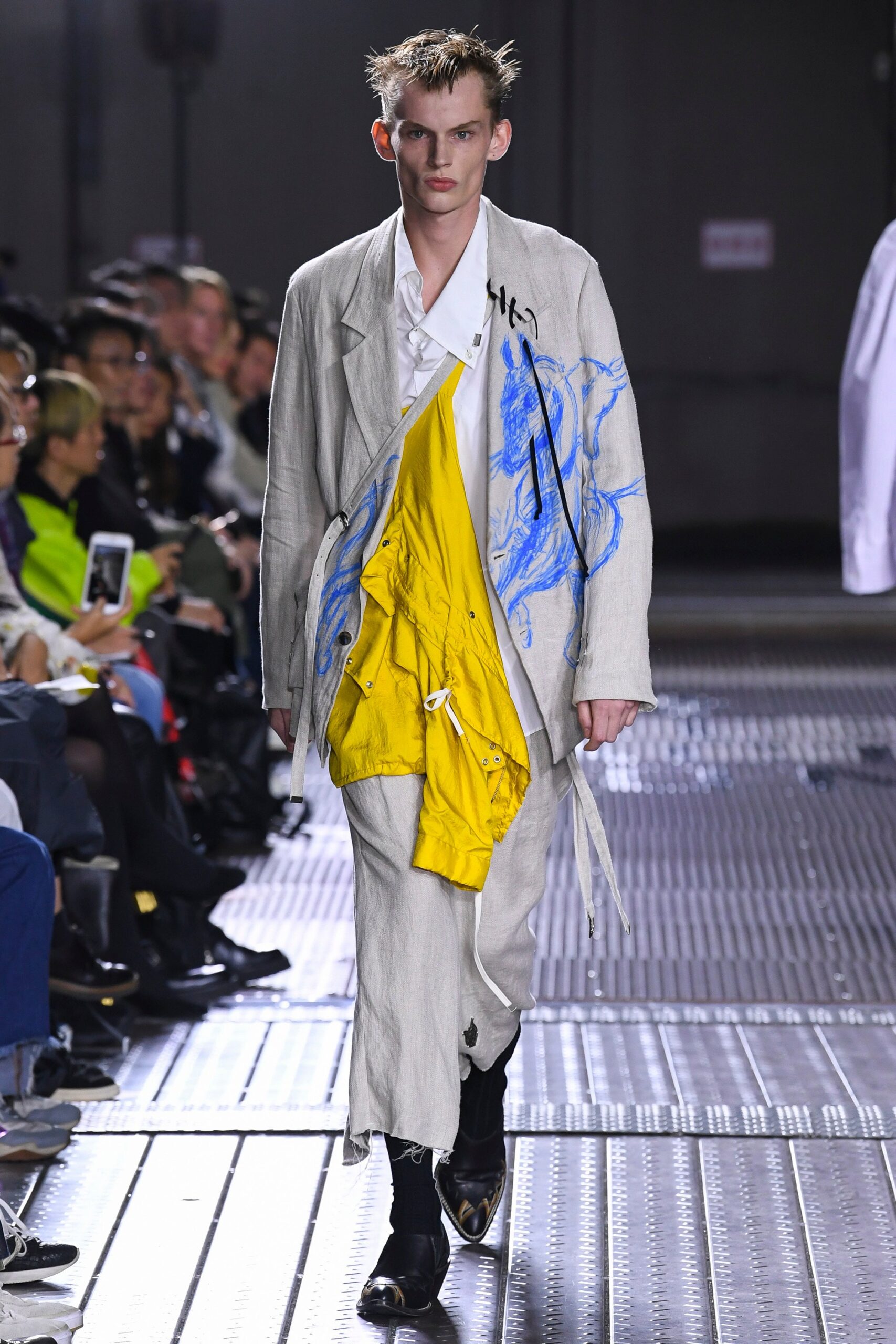 Bed j.w. Ford Tokyo S/S 19 Look 88