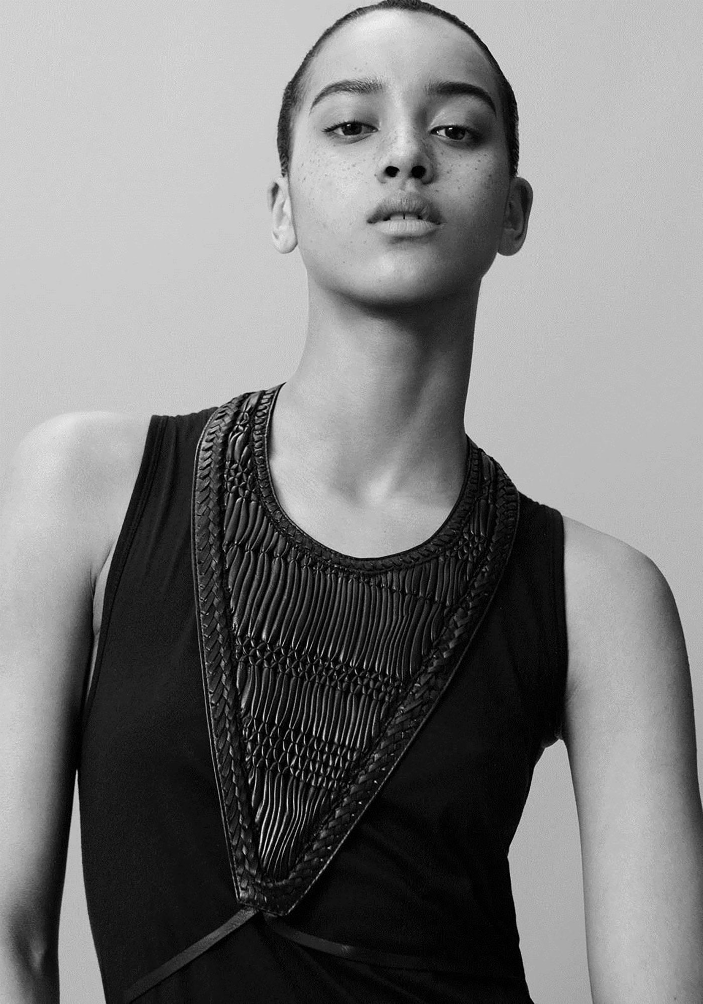 black fitted sleeveless dress